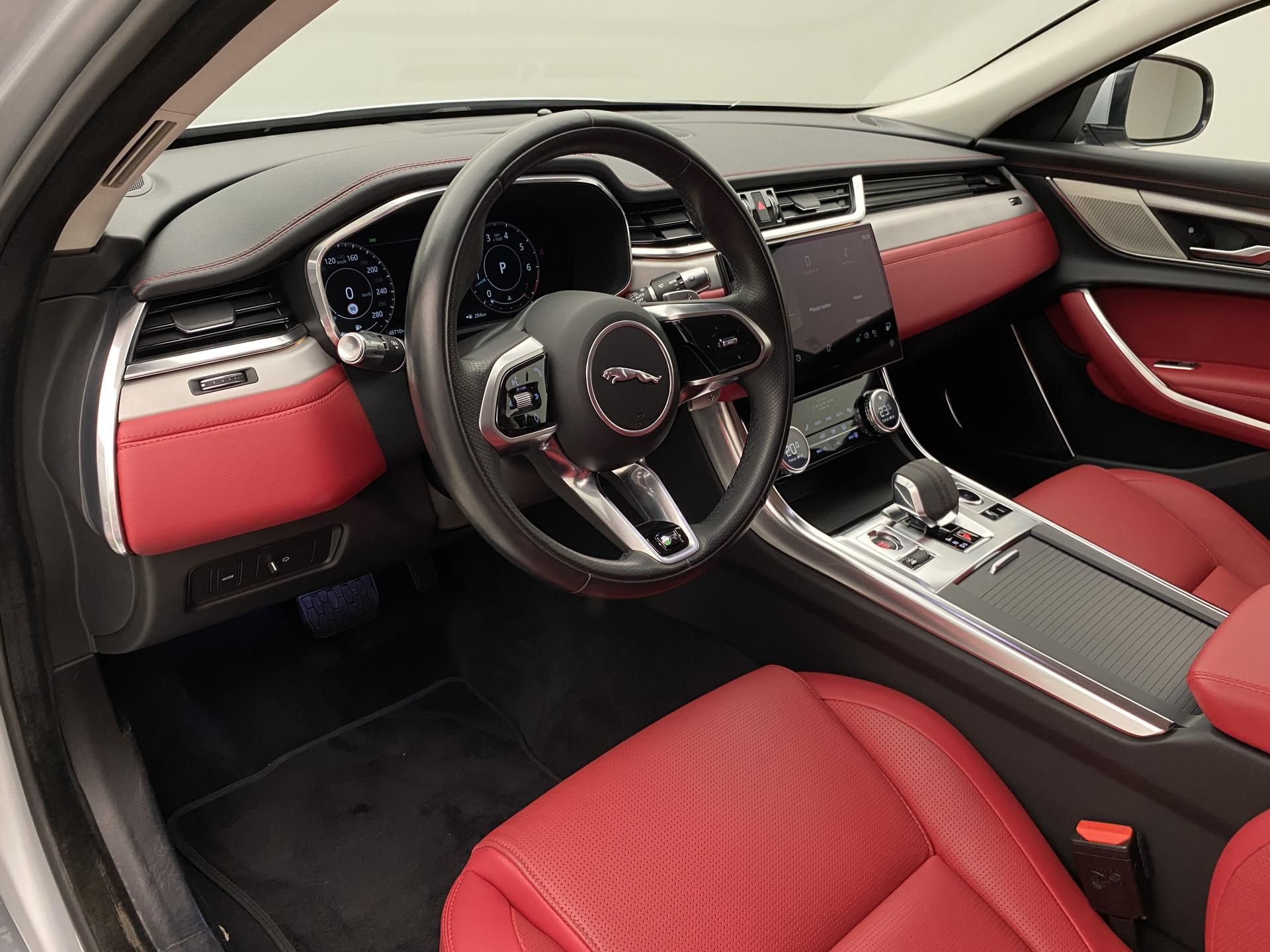 Jaguar XF, P300 R-DYNAMIC S AWD AUT CZ - fotka 4