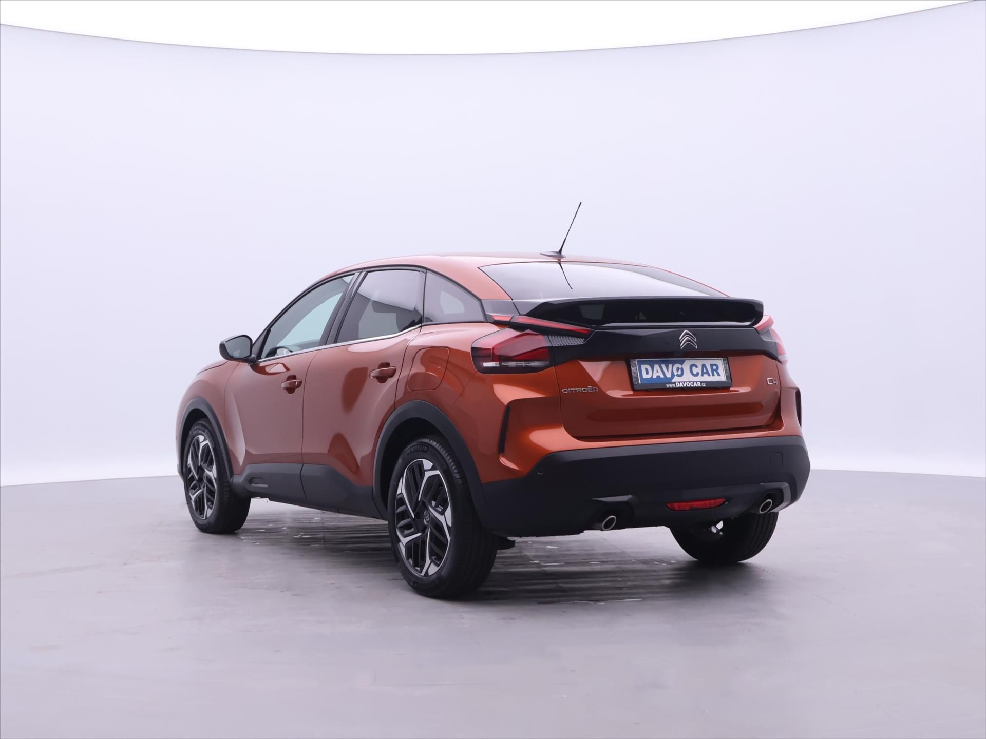 Citroën C4, 1,2 PureTech Shine AT Kůže HUD - fotka 5