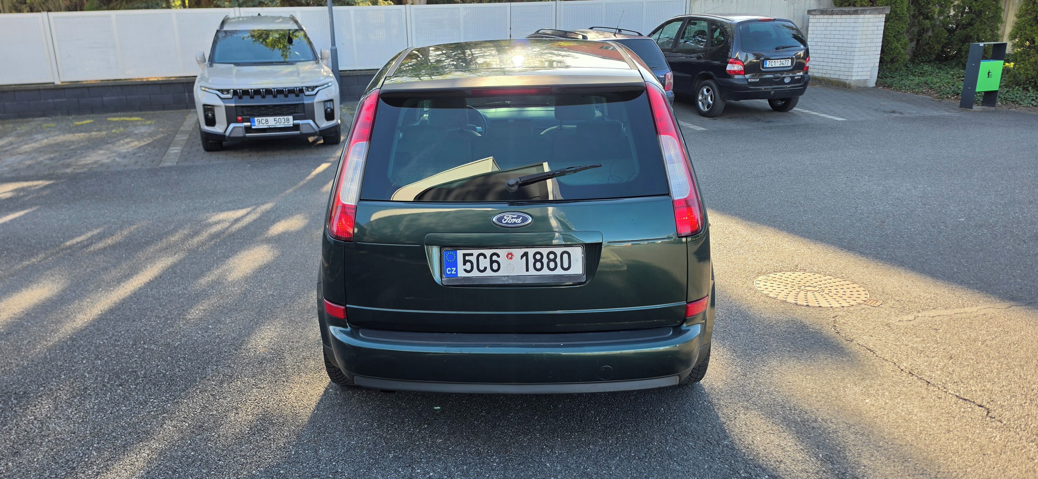 Ford C-MAX, GHIA,2.0 TDCi 100kW,bez koroze - fotka 4