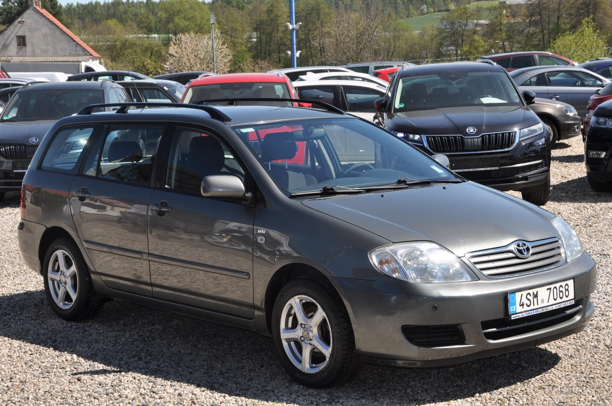 Toyota Corolla, 1.4D-4D 66kW KOMBI Automat - fotka 2