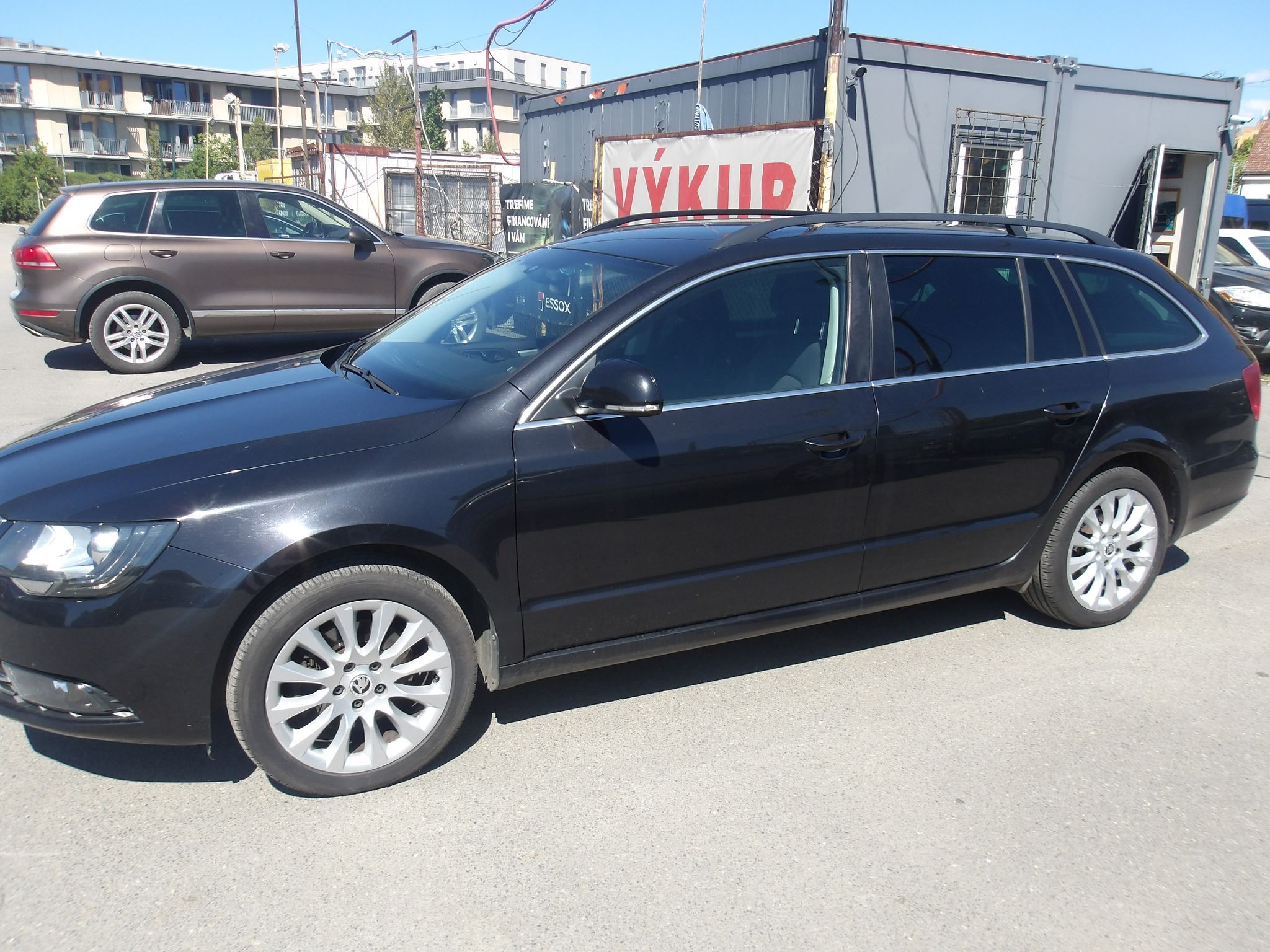 Škoda Superb, 2,0TDi 125kW DSG ! - fotka 2