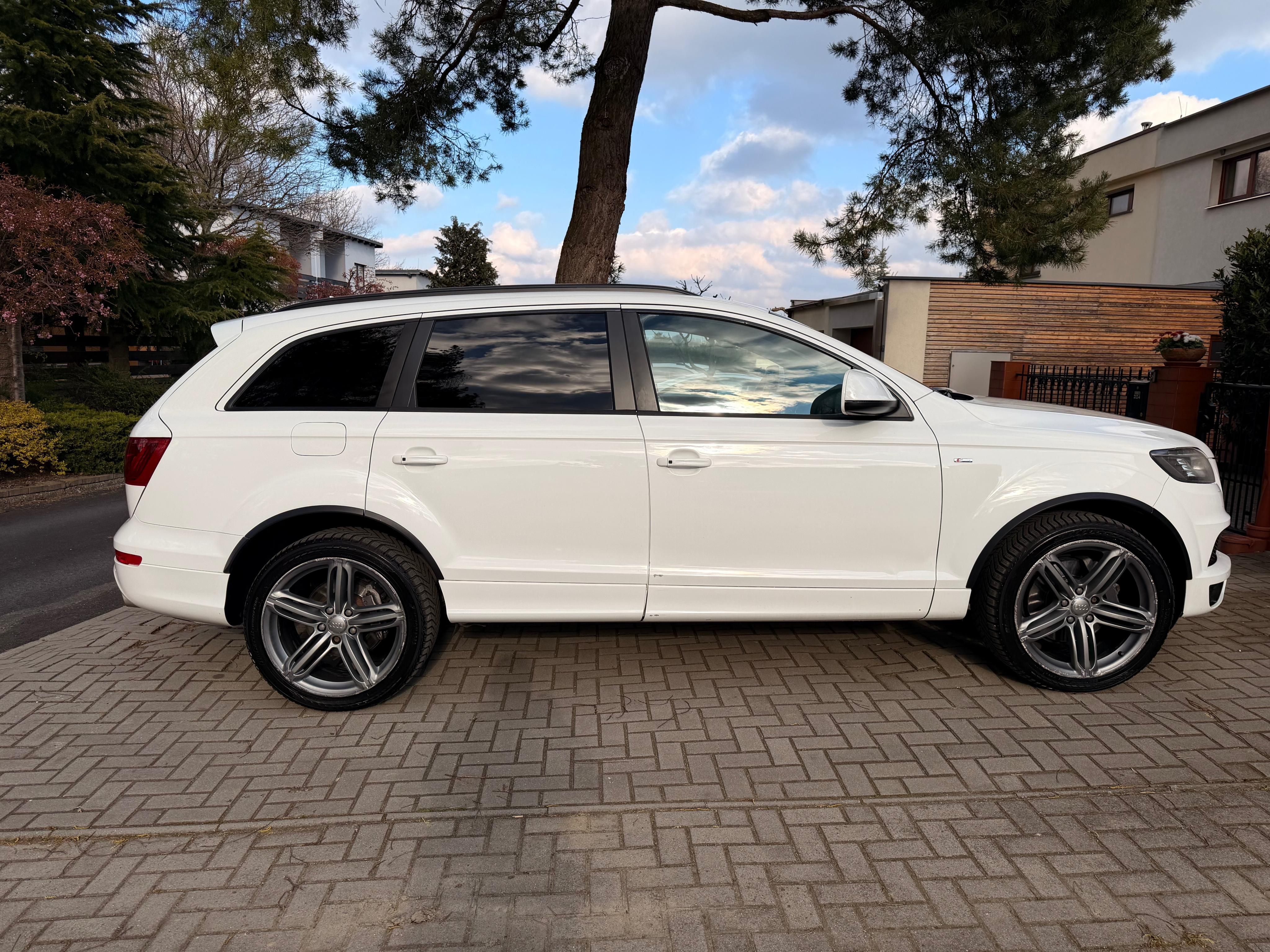 Audi Q7, Audi Q7 3.0 TDI 180 kW 4x4 - fotka 3