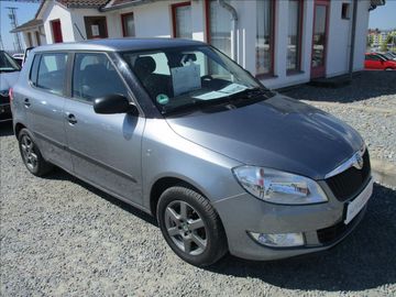 1,4 i 16v, klima,servis,tažné,