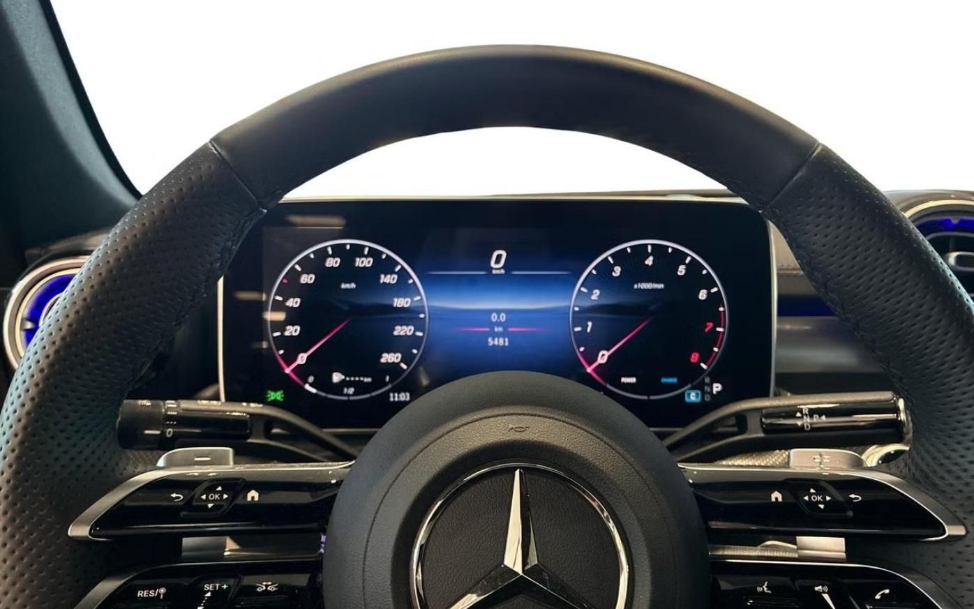 Mercedes-Benz CLE, 300 4M AMG 360k Tažné Panorama - fotka 5