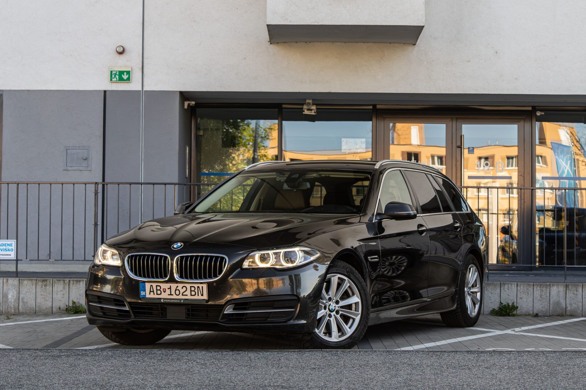 BMW, rad 5 Touring - fotka 2