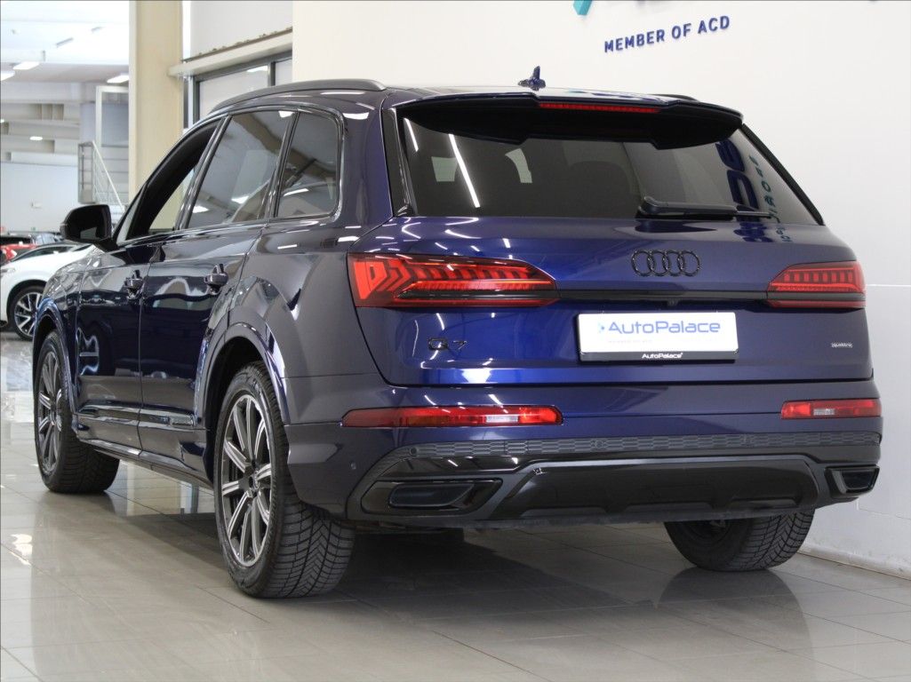 Audi Q7, 3,0 50TDi S-Line 44tkm. ČR - fotka 3
