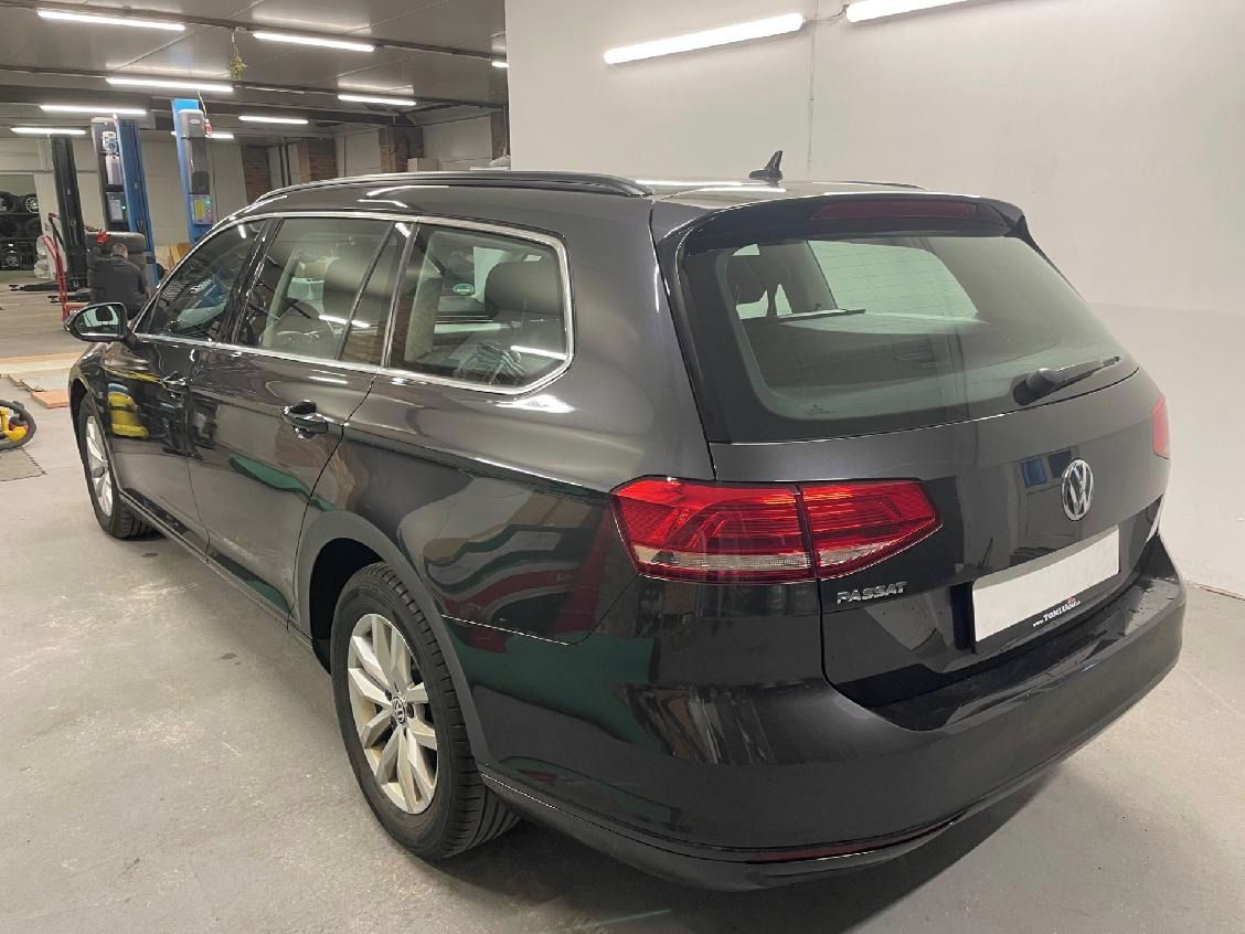 Volkswagen Passat, 2,0TDi-110kw-Comfort-DSG - fotka 6