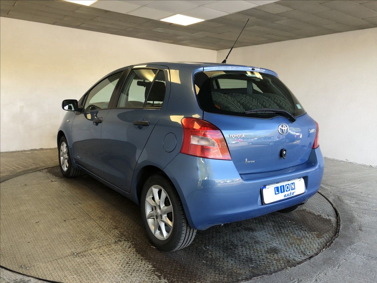 Toyota Yaris, 1,3 VVT-i - fotka 5