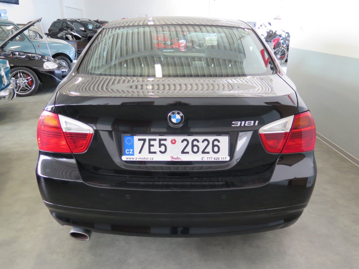 BMW Řada 3, 318i,klima,senzory,navi - fotka 3