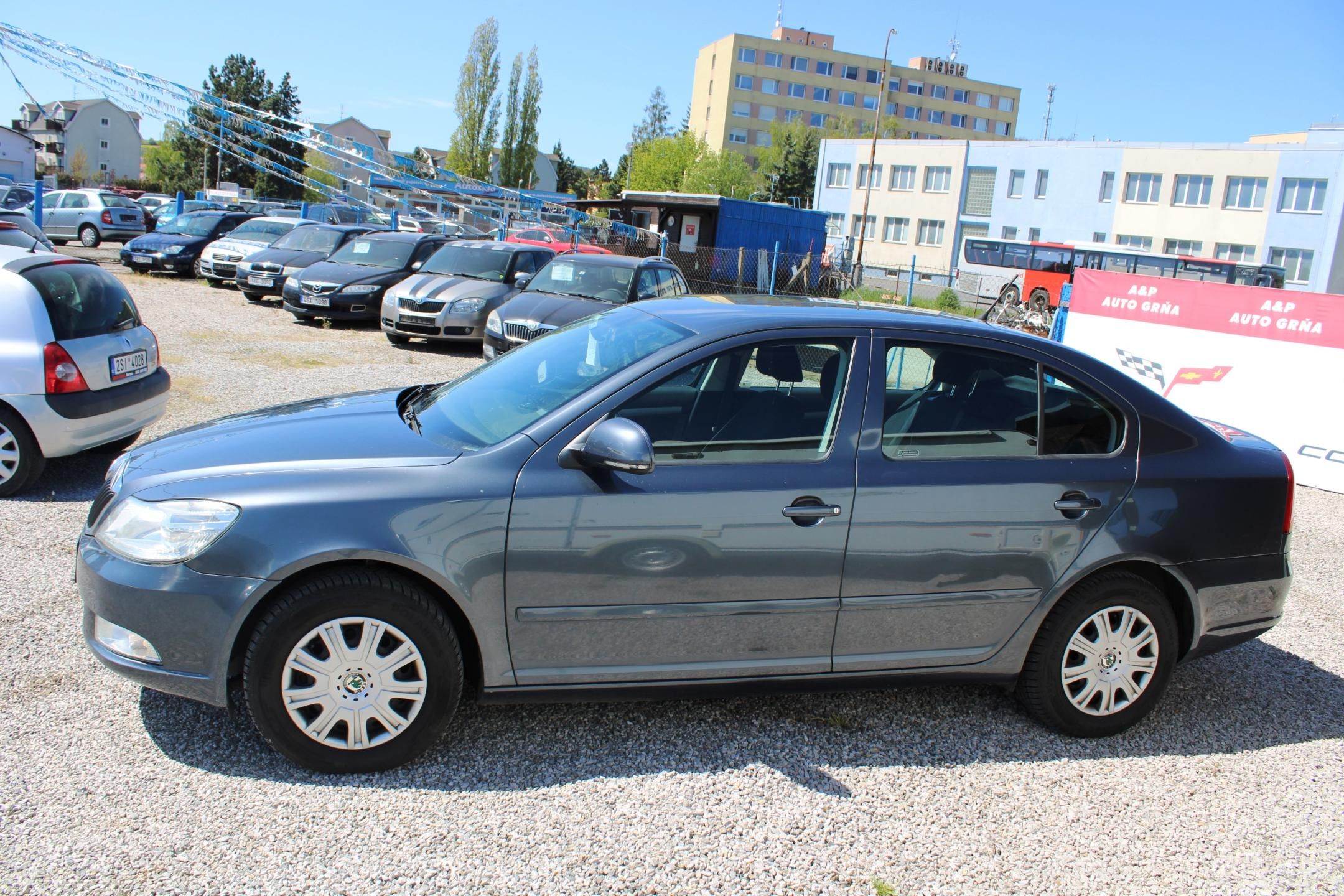Škoda Octavia, 1,6TDI KLIMA TEMPOMAT ALUKOLA - fotka 4