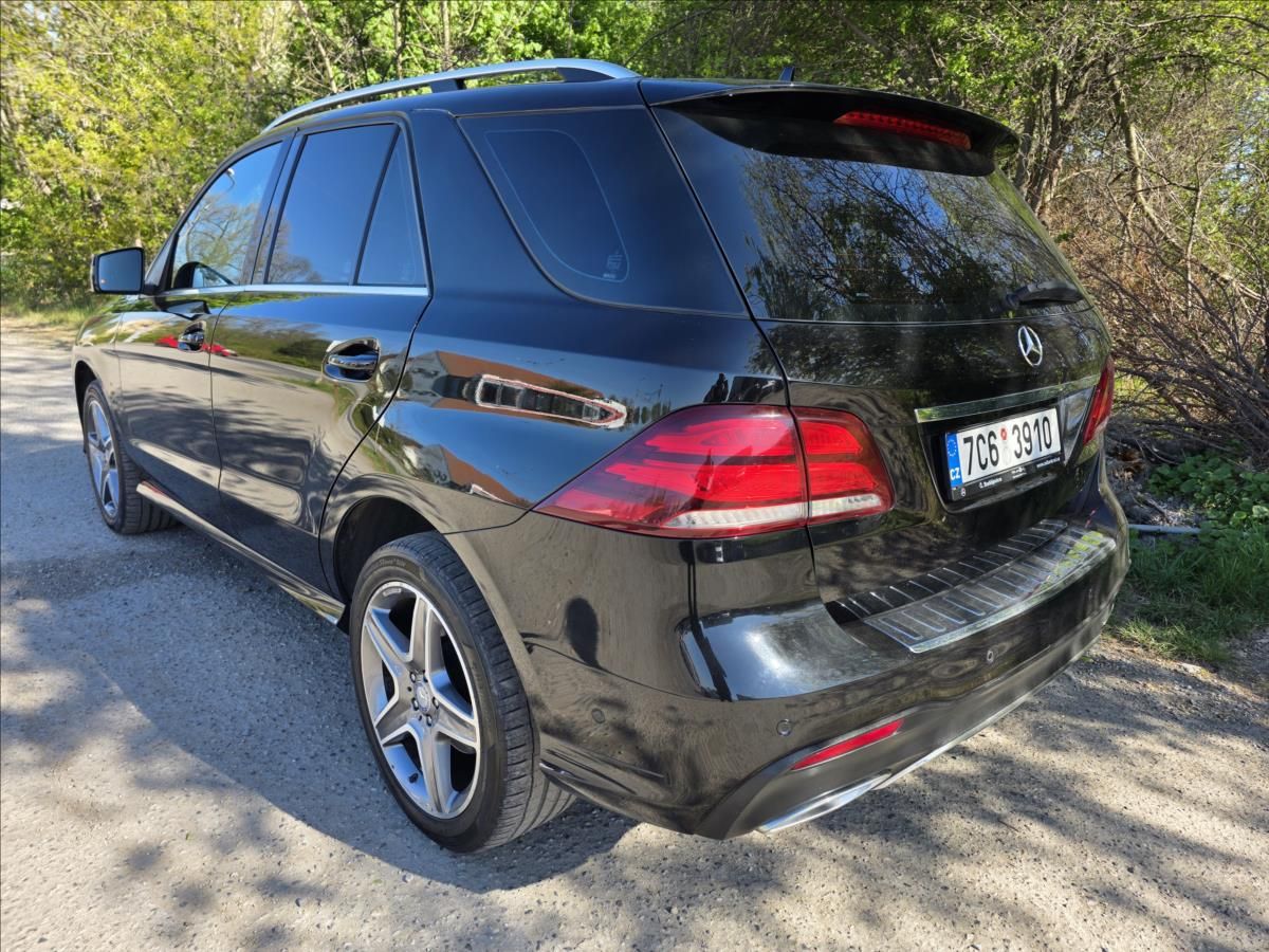 Mercedes-Benz GLE, 250D 4.MATIC 1.MAJITEL - fotka 4