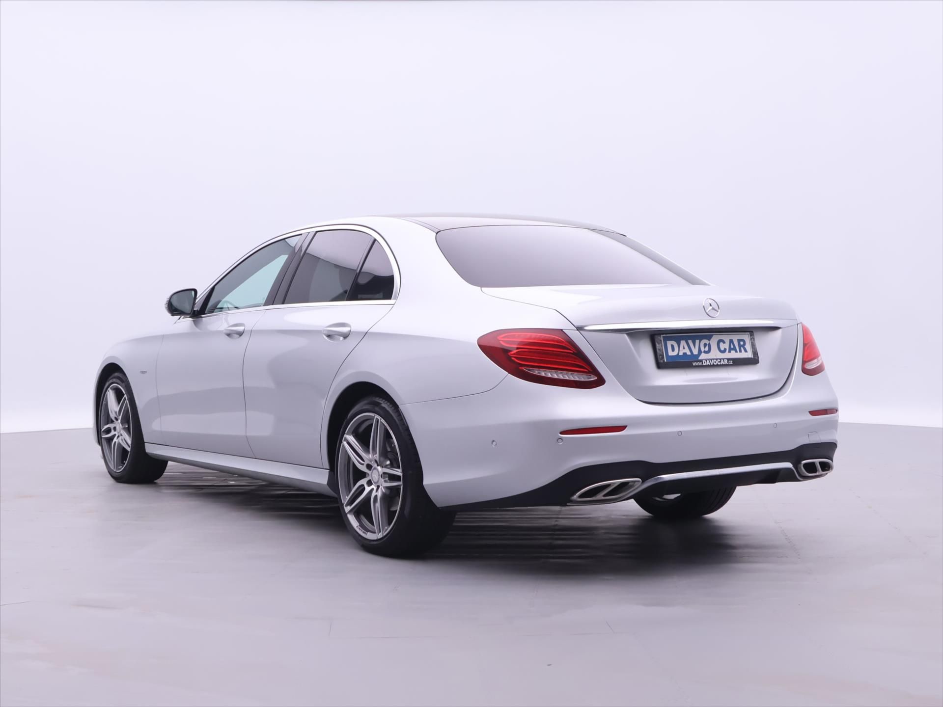 Mercedes-Benz Třídy E, 2,0 220d 143kW AMG Burmester - fotka 5
