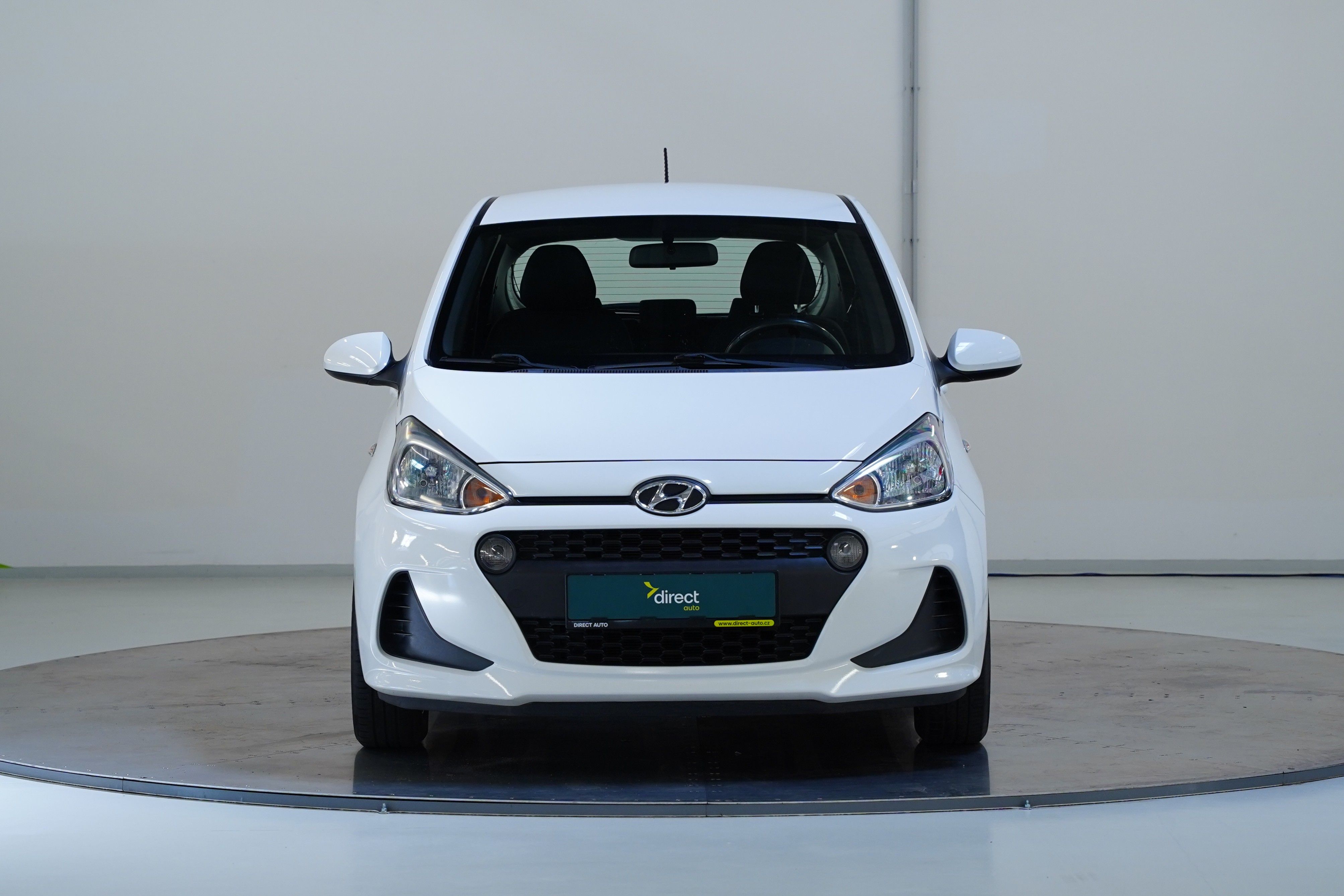 Hyundai i10, 1.0 49 kW - fotka 4
