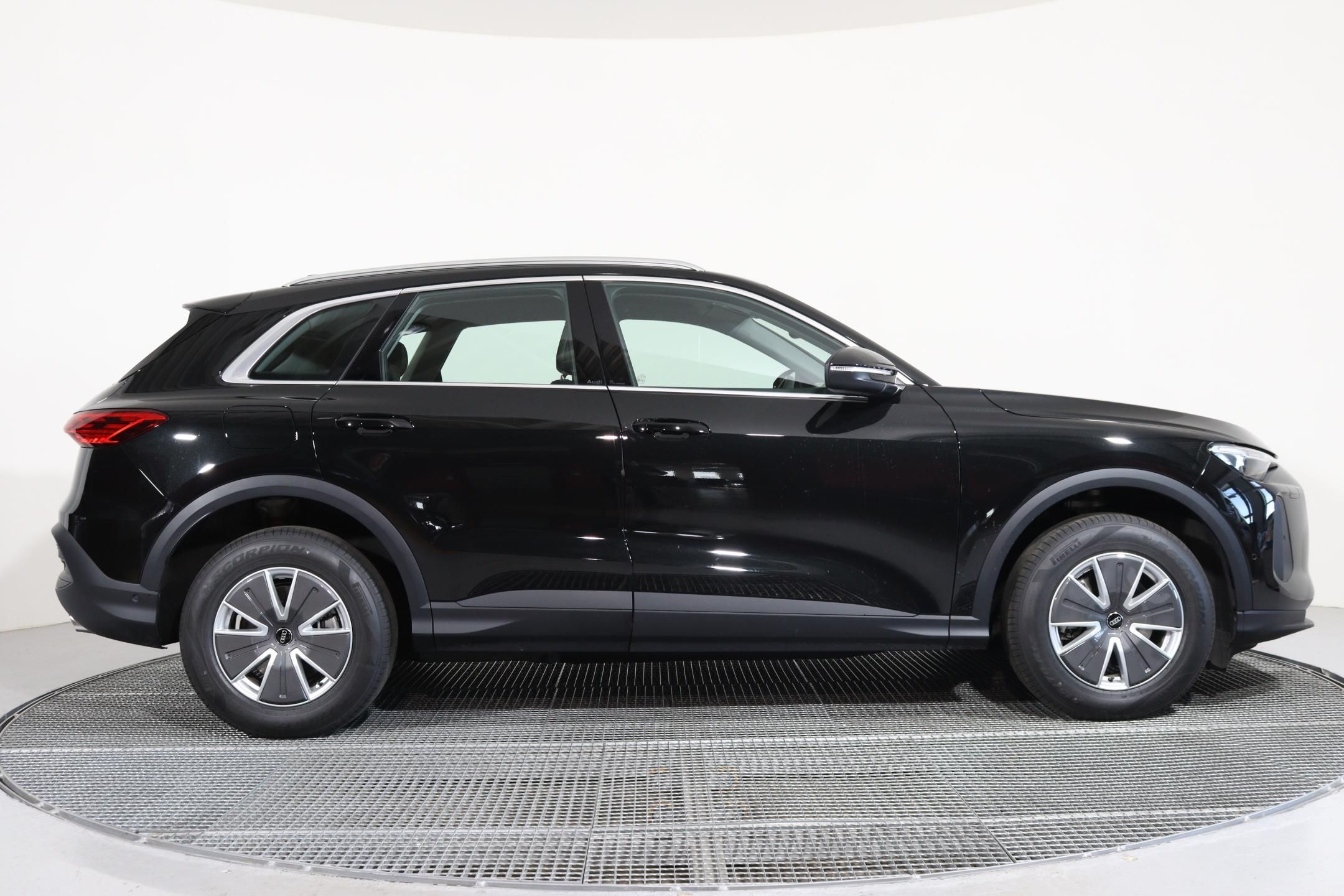 Audi Q5, Q5 TFSI 150KW QUATTRO - fotka 4