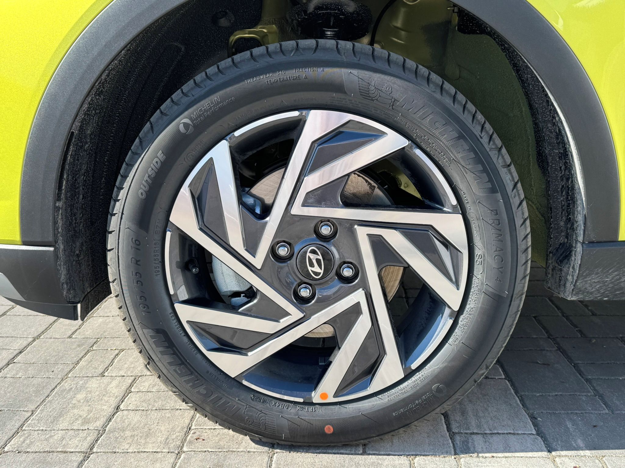Hyundai Bayon, 1.0 T-GDi GO! - fotka 4