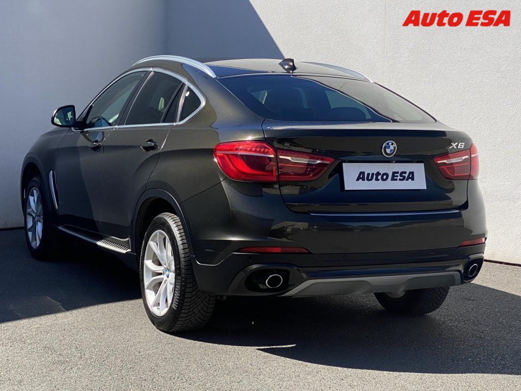 BMW X6, 3.0 D X6 Xdrive - fotka 6