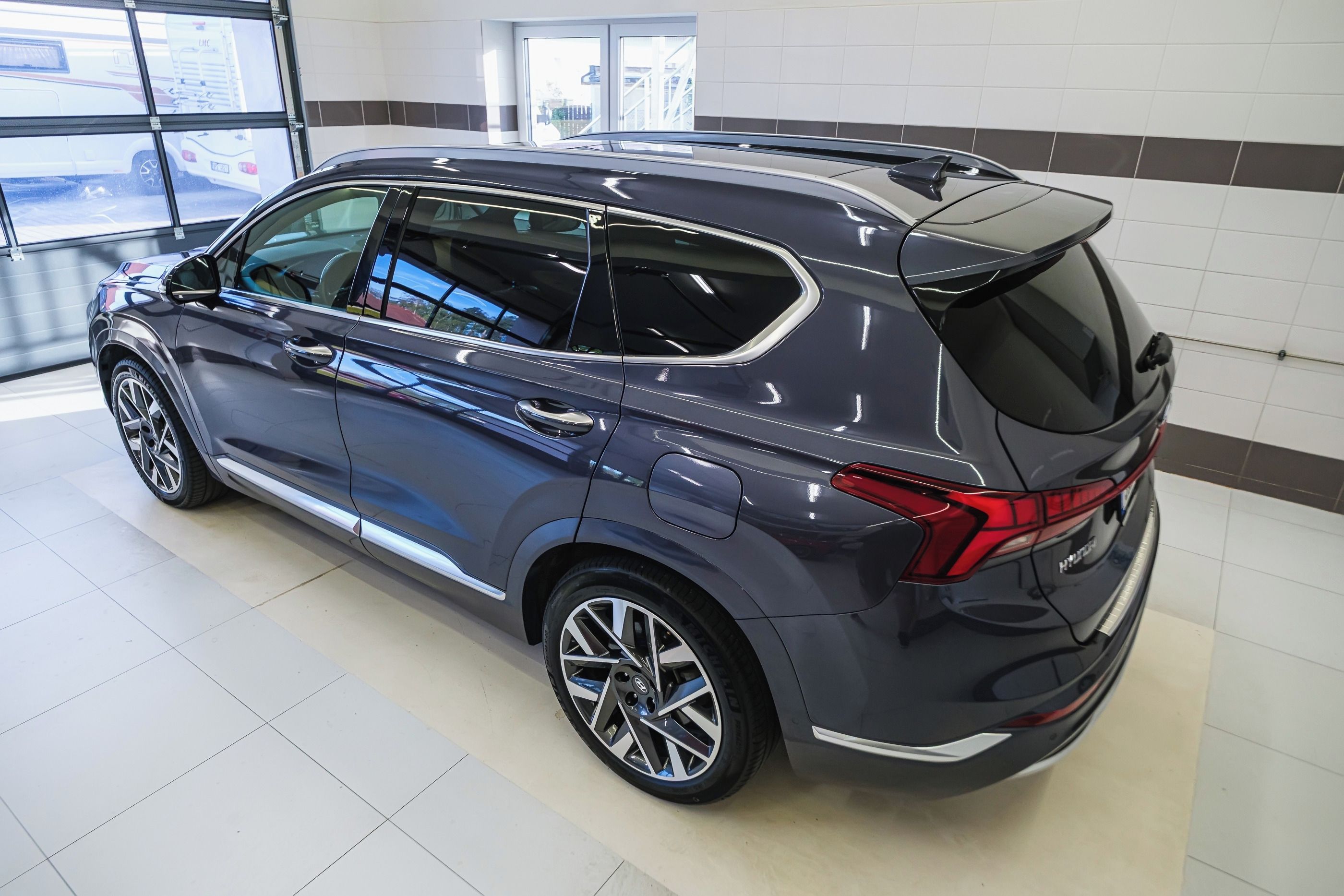 Hyundai Santa Fe, 2,2 CRDI 4WD DCT LUXURY, PANO, - fotka 6