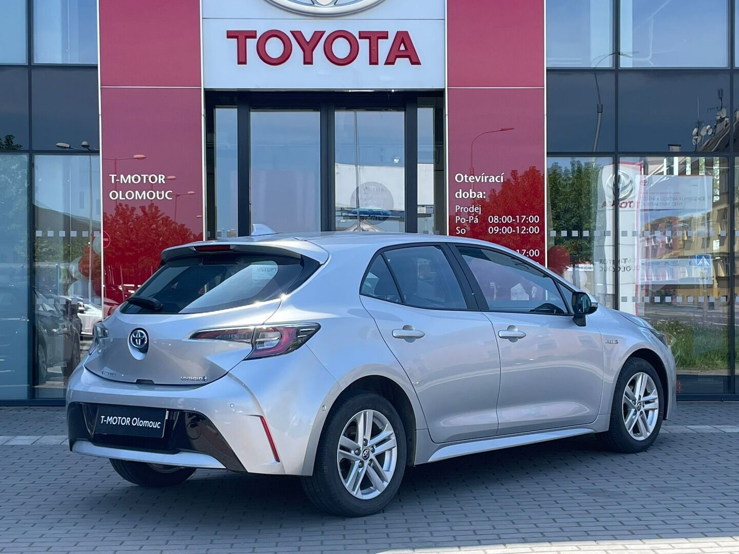 Toyota Corolla, 1.8 Comfort Tech HB - fotka 3