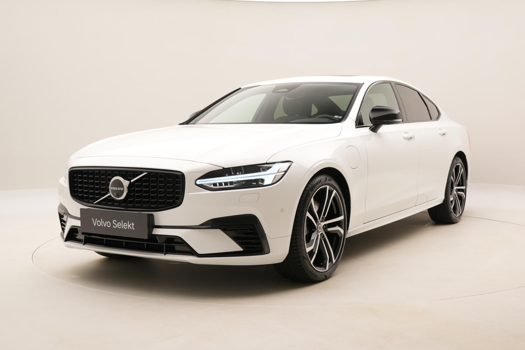 Volvo S90, T8 AWD RECHARGE DARK PLUS AUT