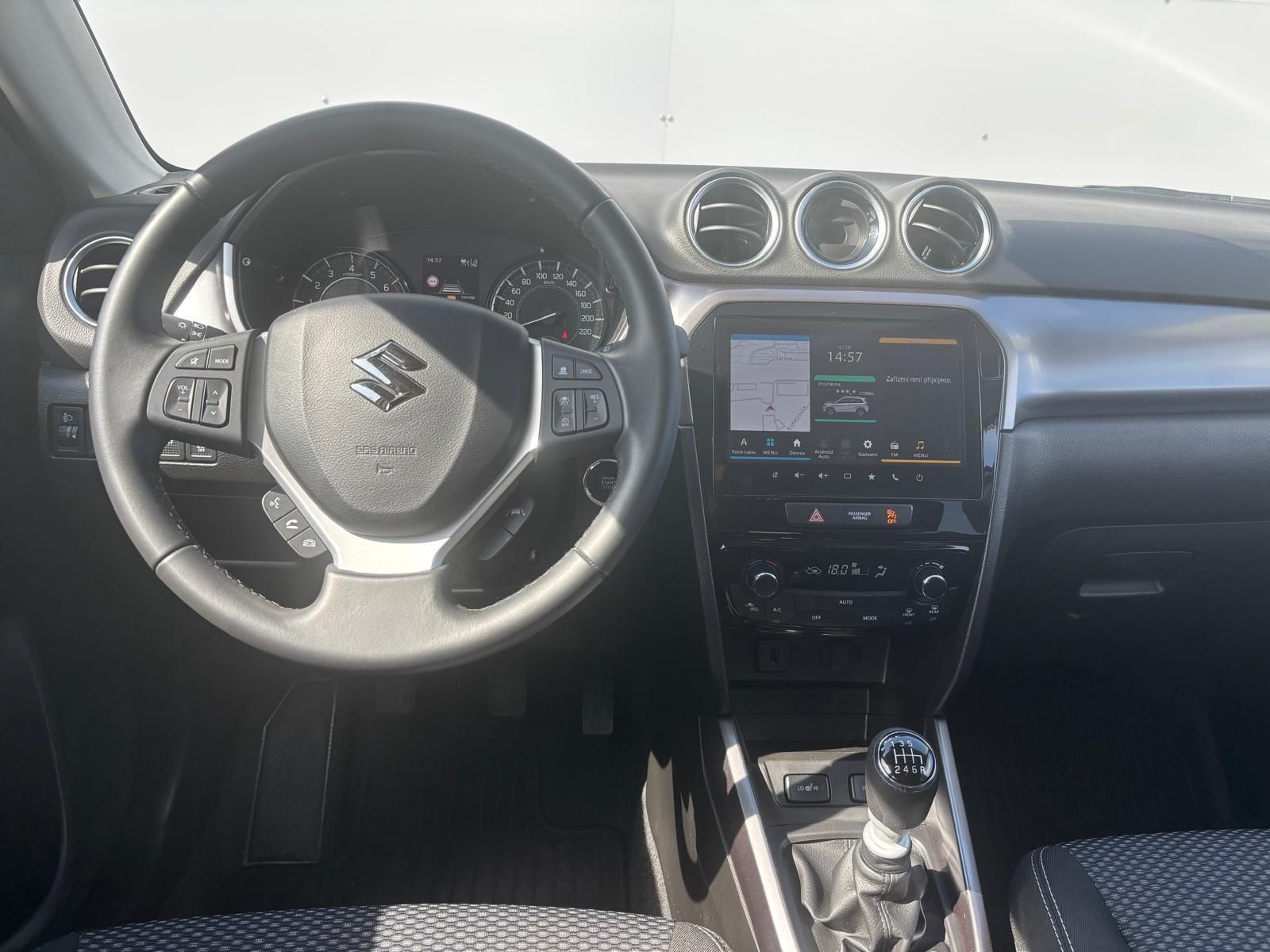 Suzuki Vitara, 1,4 BoosterJet Premium Hybrid - fotka 5