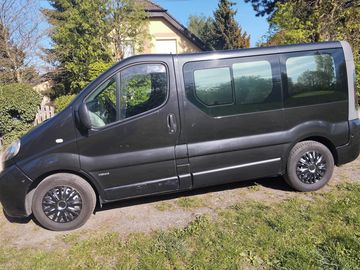 7 NEBO 8 MÍST
