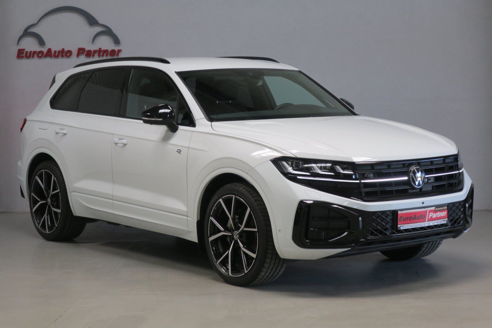 Volkswagen Touareg, R-LINE 3,0TDI 210kW Nez.Top. - fotka 5
