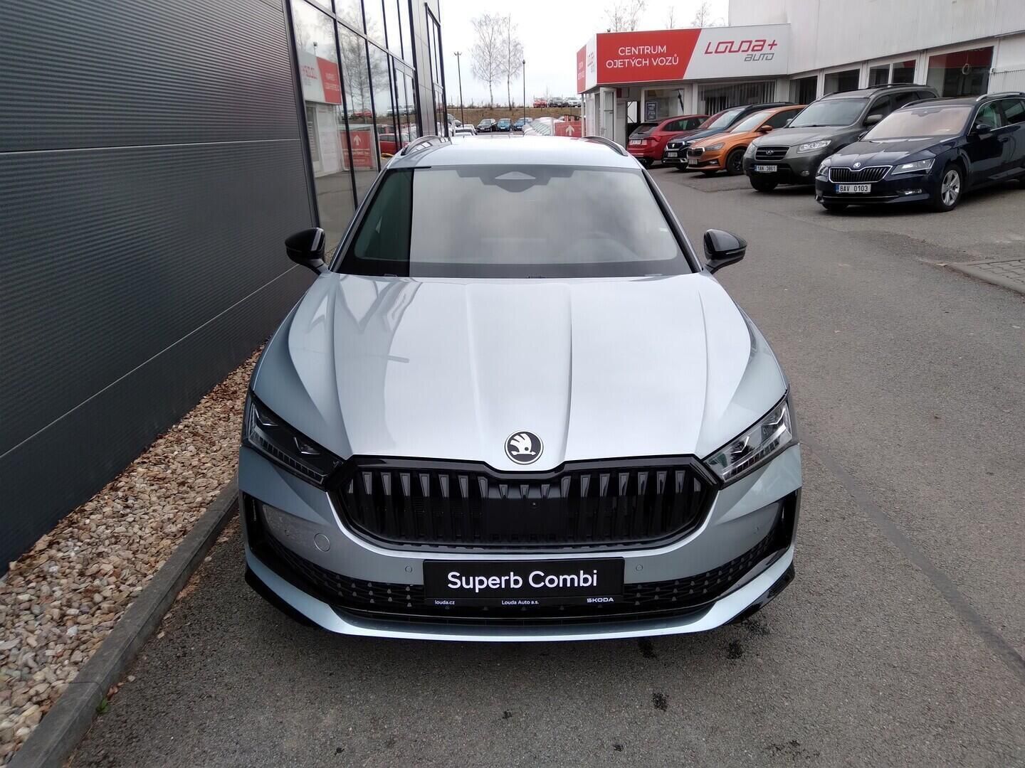 Škoda Superb, Combi Sportline 2,0 TDI 4x4 14 - fotka 4