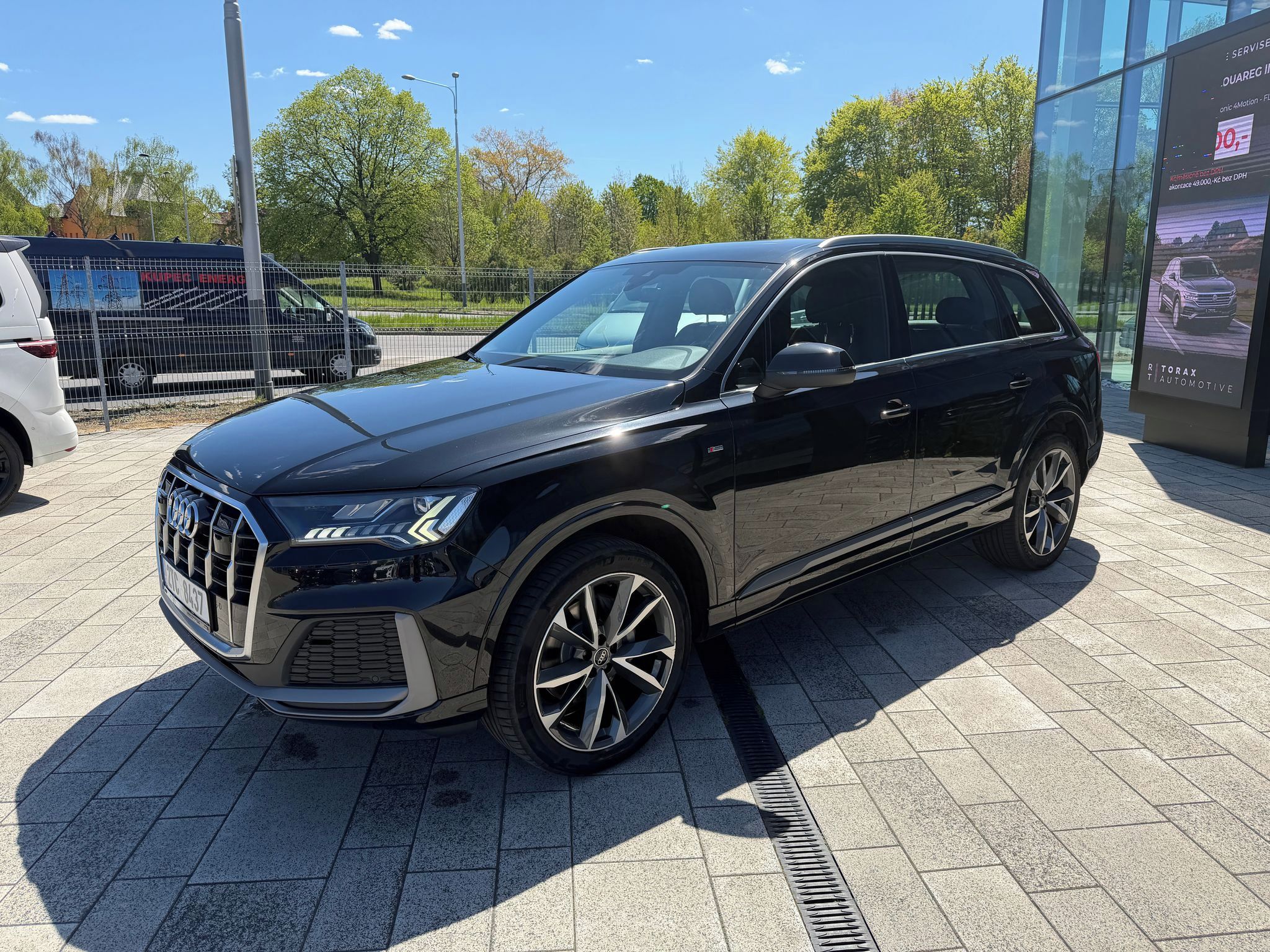 Audi Q7, S-line  50TDI 210kW S-line - fotka 4