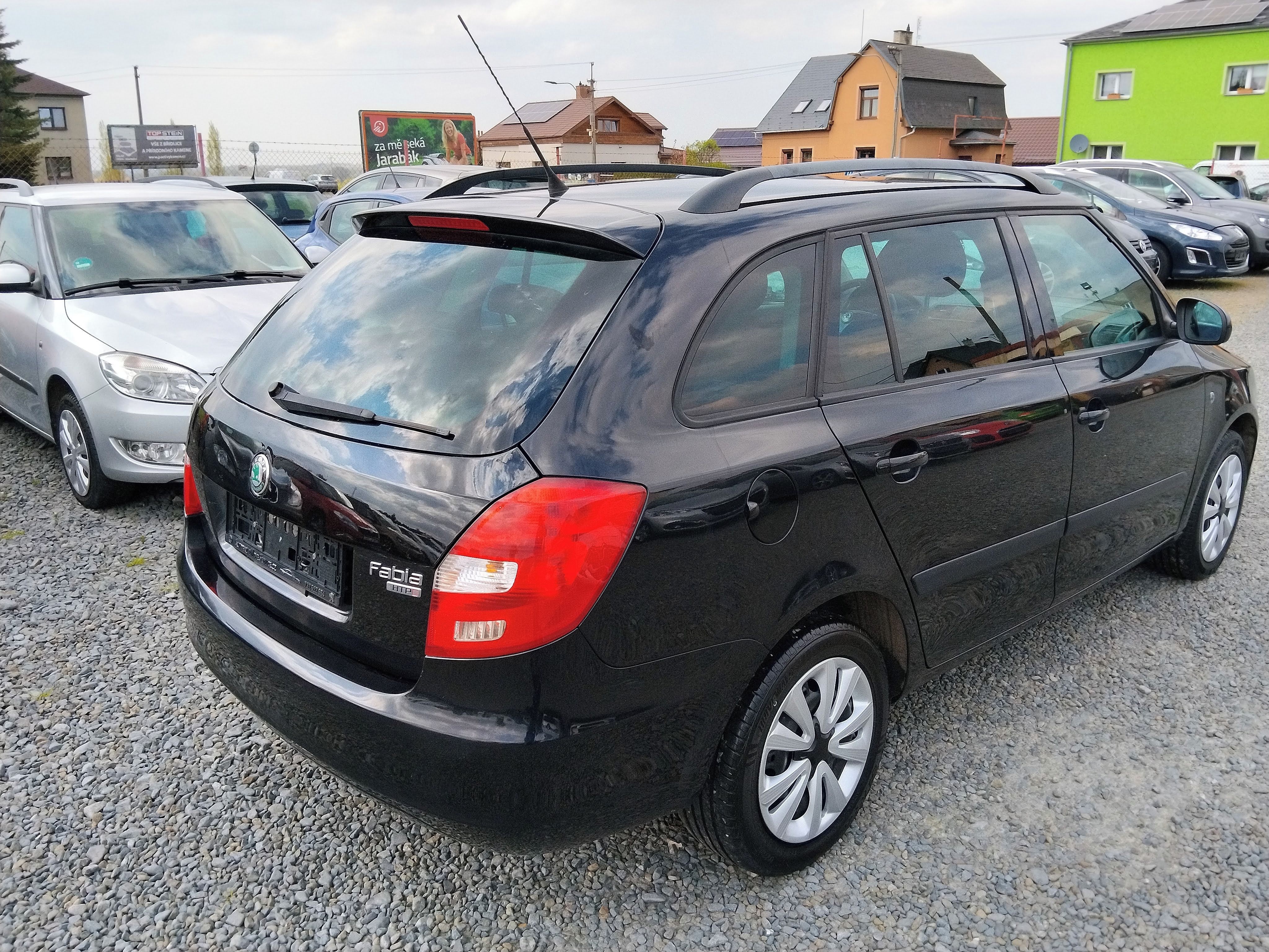 Škoda Fabia, 1.2 HTP Klima, ABS - fotka 5