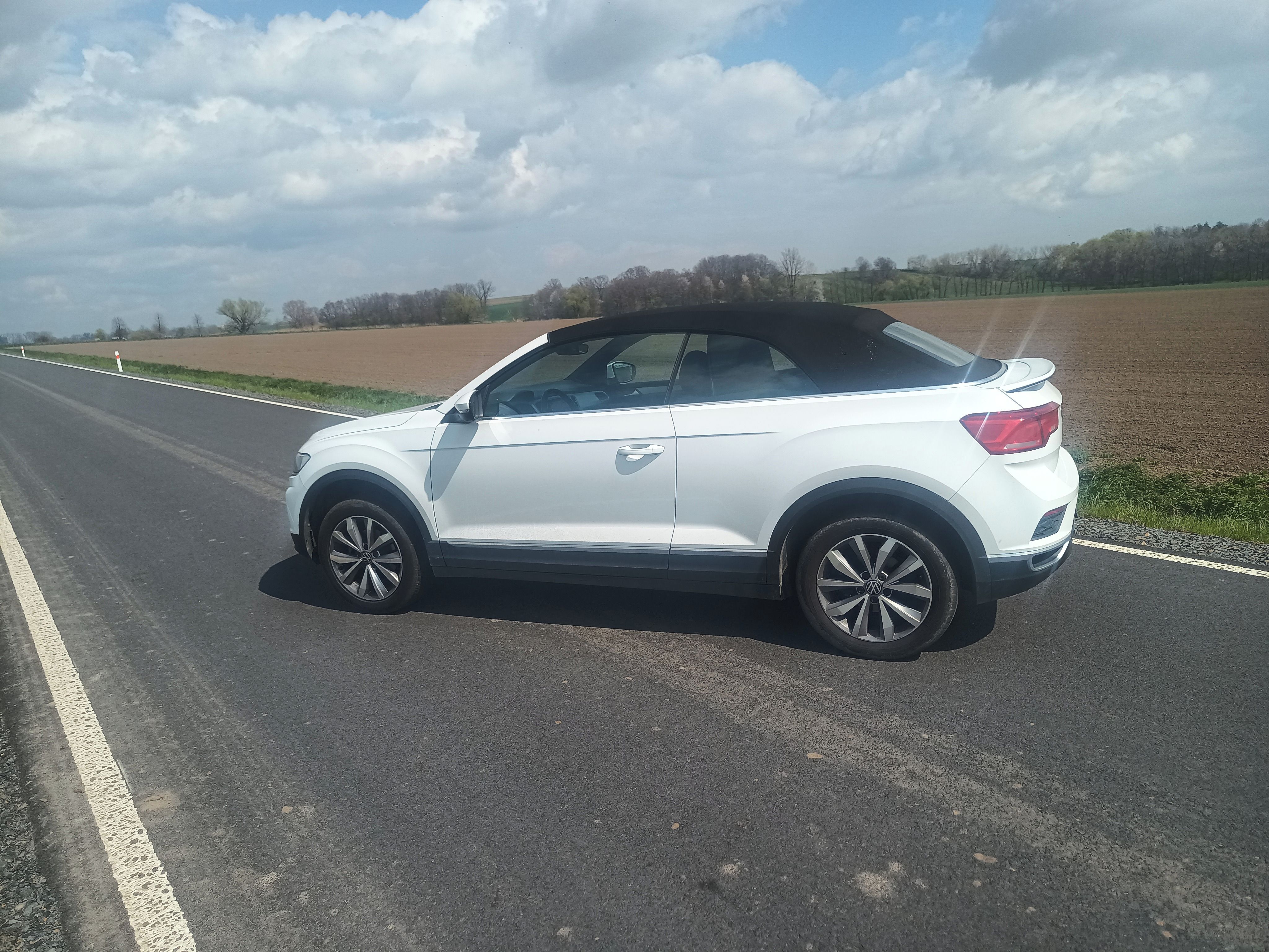 Volkswagen T-Roc, VW T-Roc 1.0 TSI Kabrio - fotka 5
