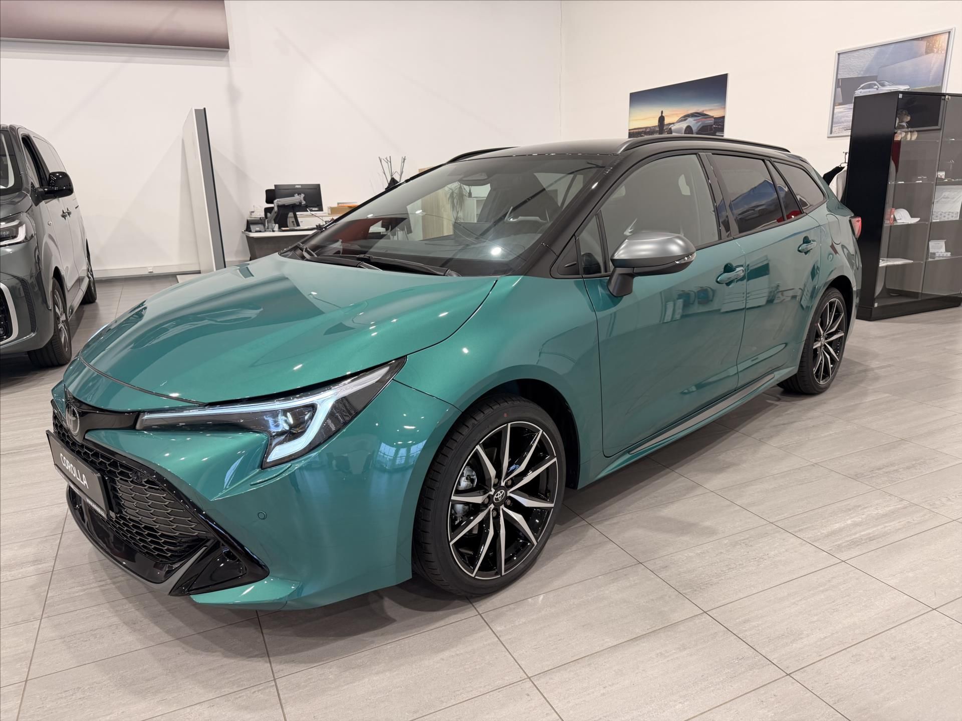 Toyota Corolla, 1,8 Hybrid (140k) GR Sport