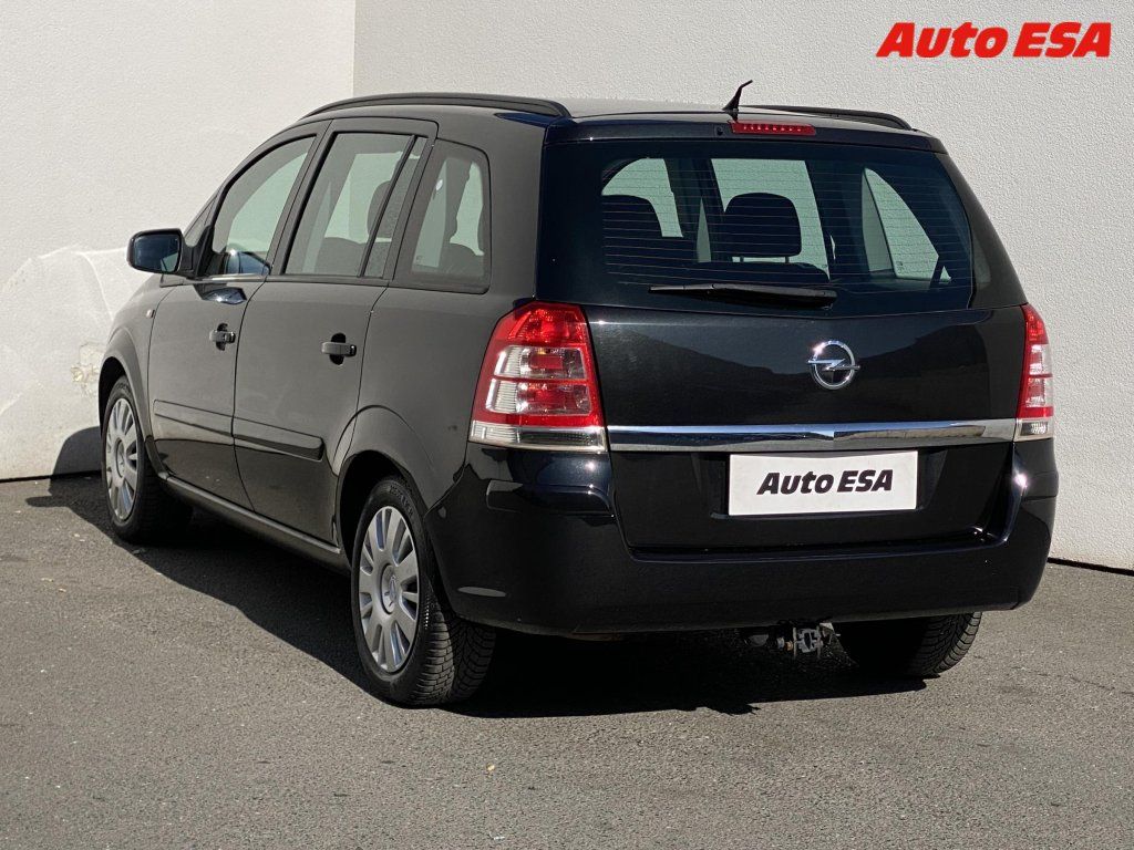 Opel Zafira, 1.6,Family - fotka 6