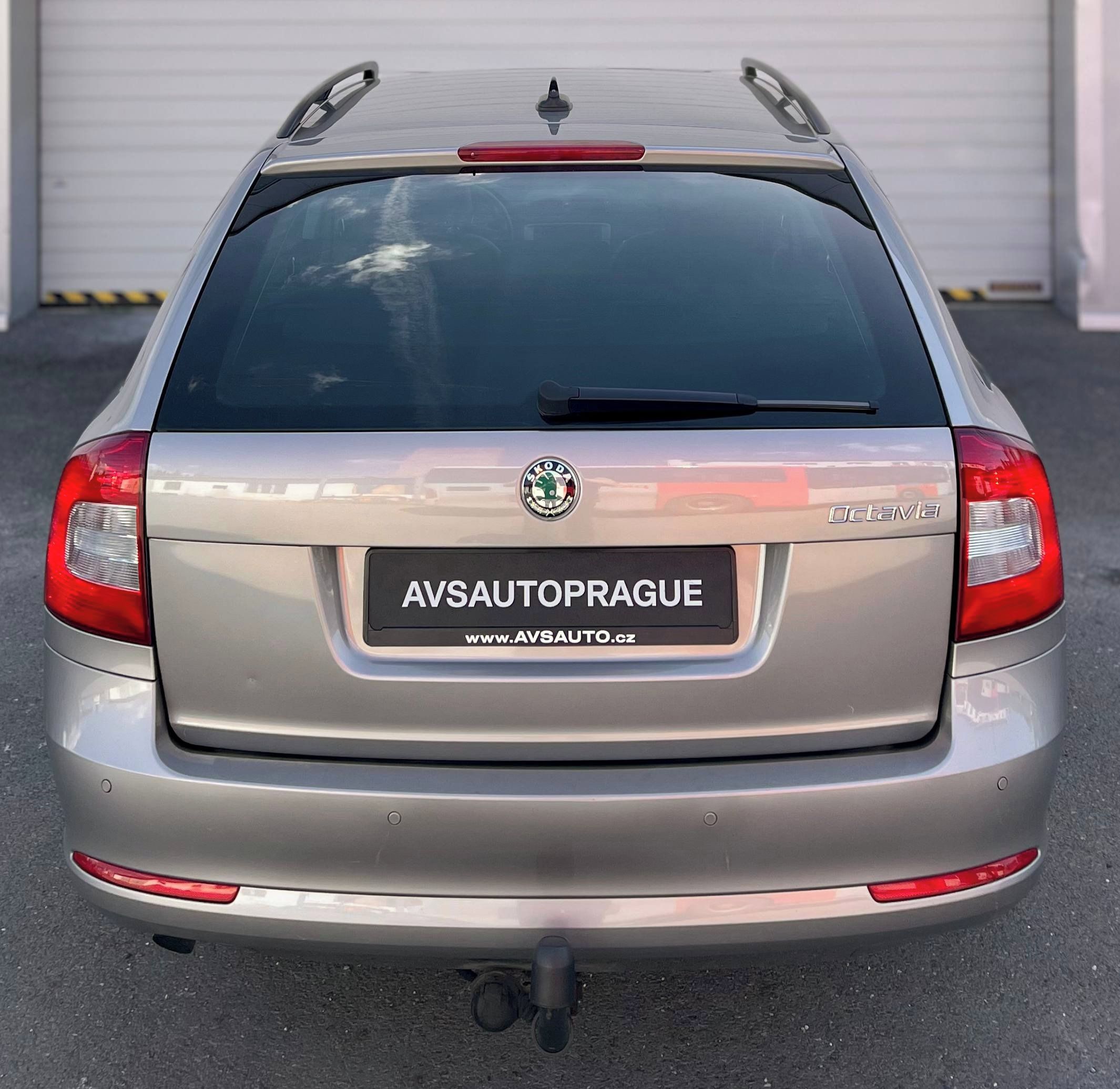 Škoda Octavia, COMBI  DSG 103 KW  ELEGANCE - fotka 4