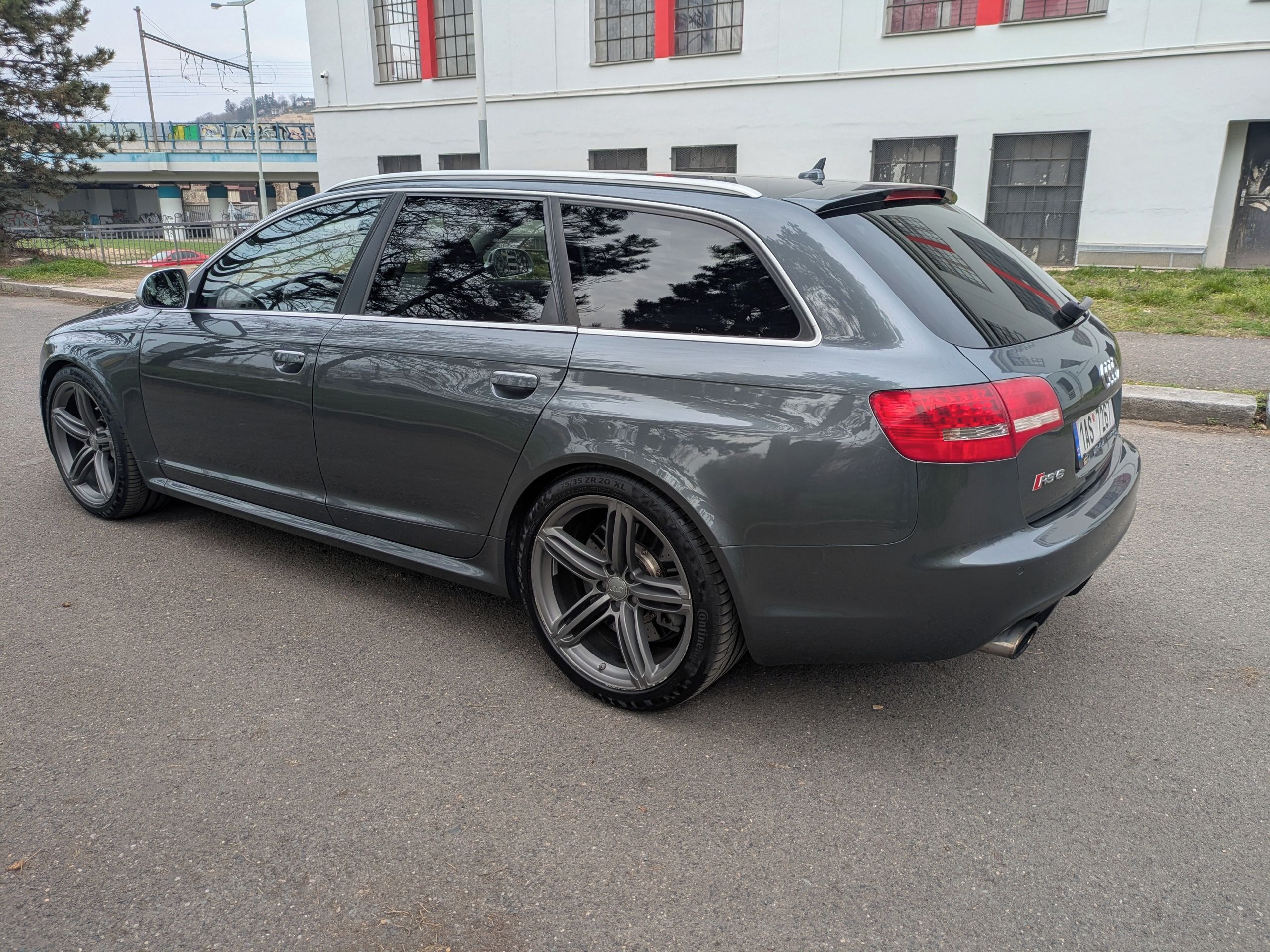 Audi RS6, Autorizovaný servis, ČR, 1.maj - fotka 6