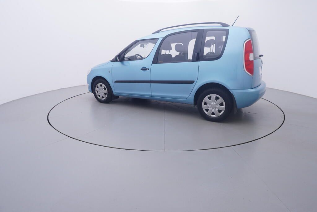 Škoda Roomster, Magic 1.4 16V 63 kW - fotka 3
