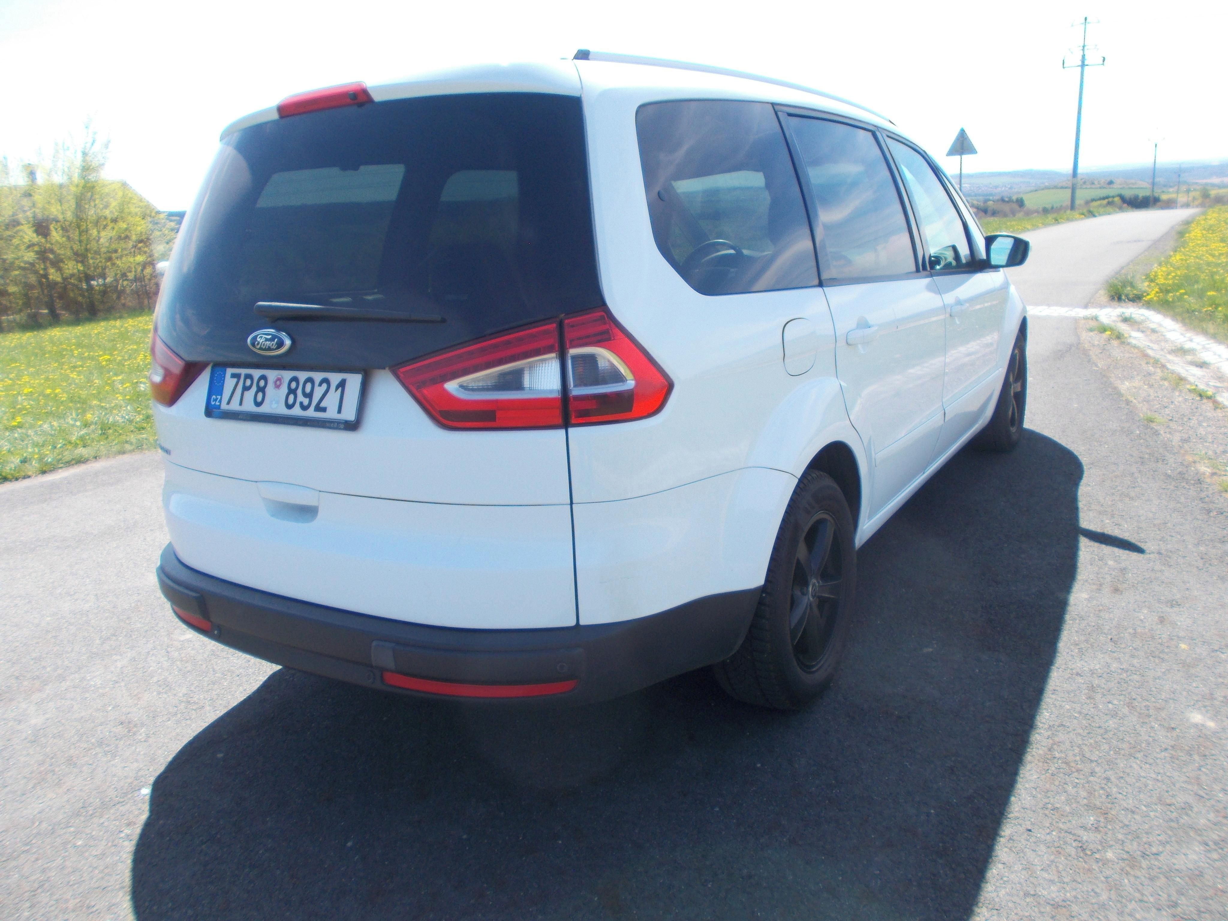 Ford Galaxy, 2,0TFDCi 103kw 7 místné - fotka 5