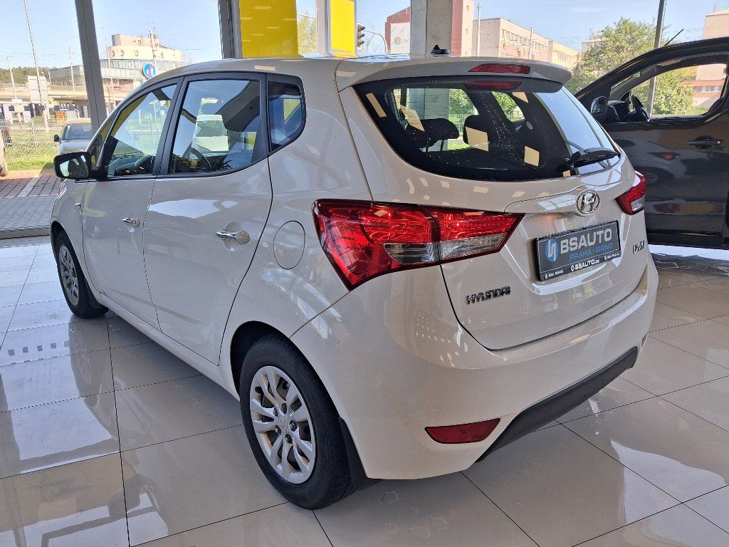 Hyundai ix20, 1.4i 66kW 2016 - fotka 4