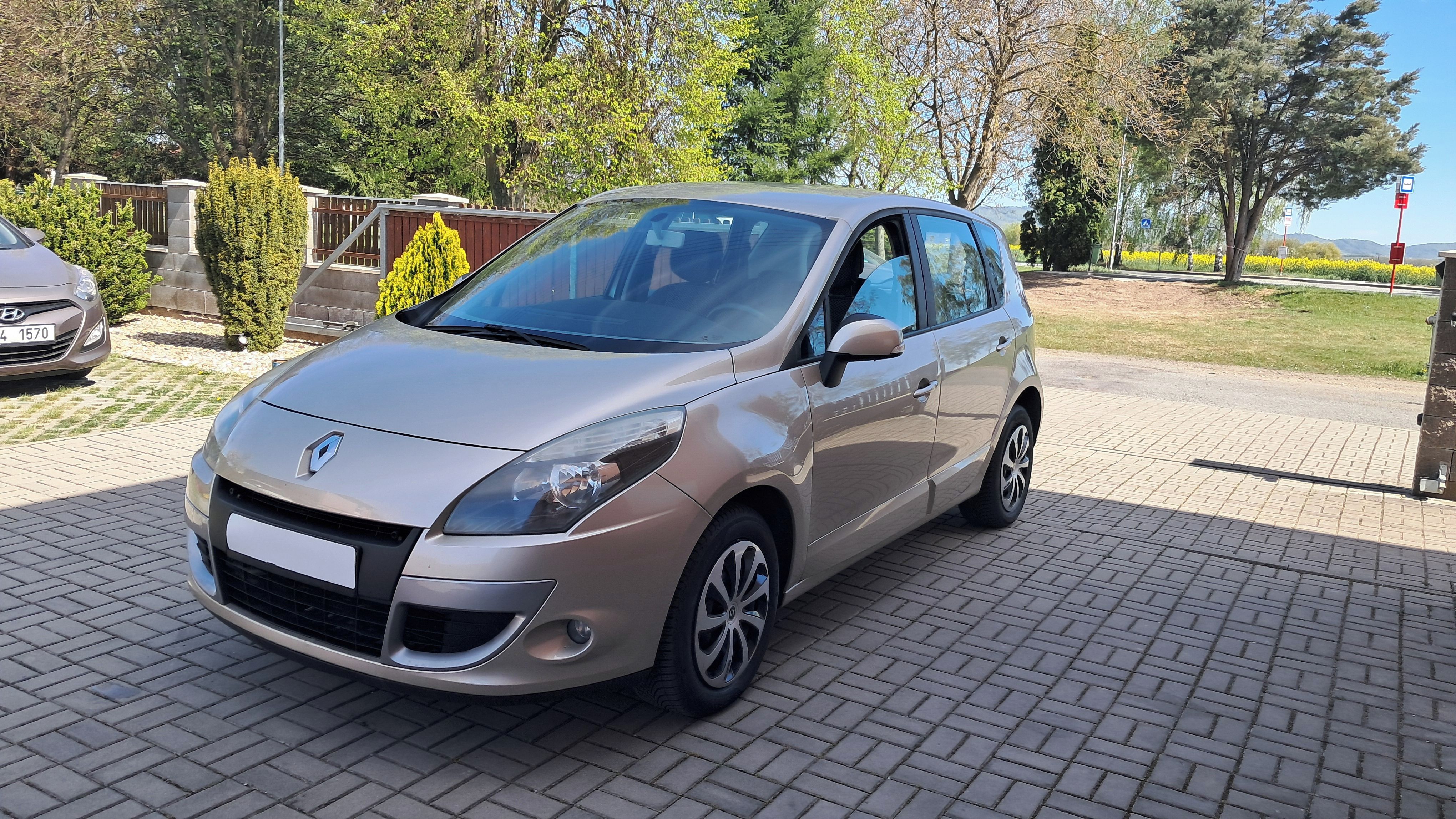 Renault Scénic, 1.6i / 81KW - fotka 4