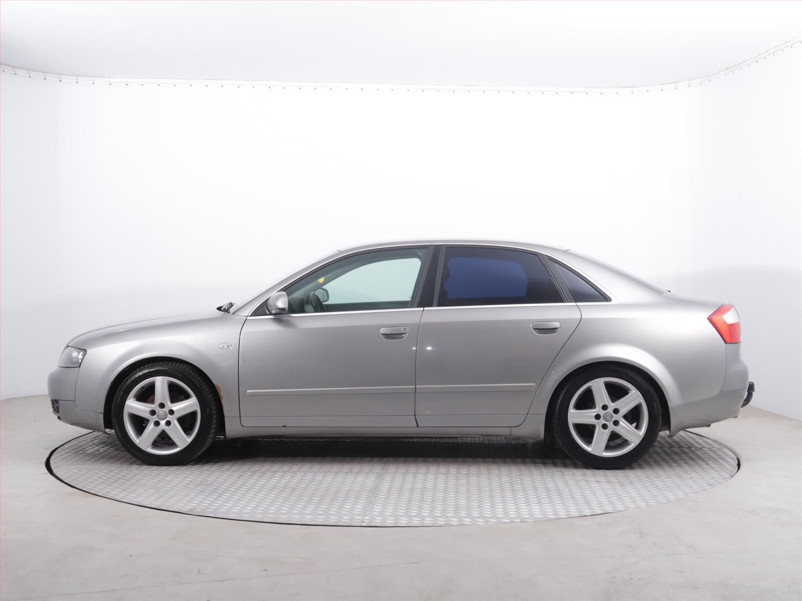Audi A4, 2.0, po STK, Tažné - fotka 3