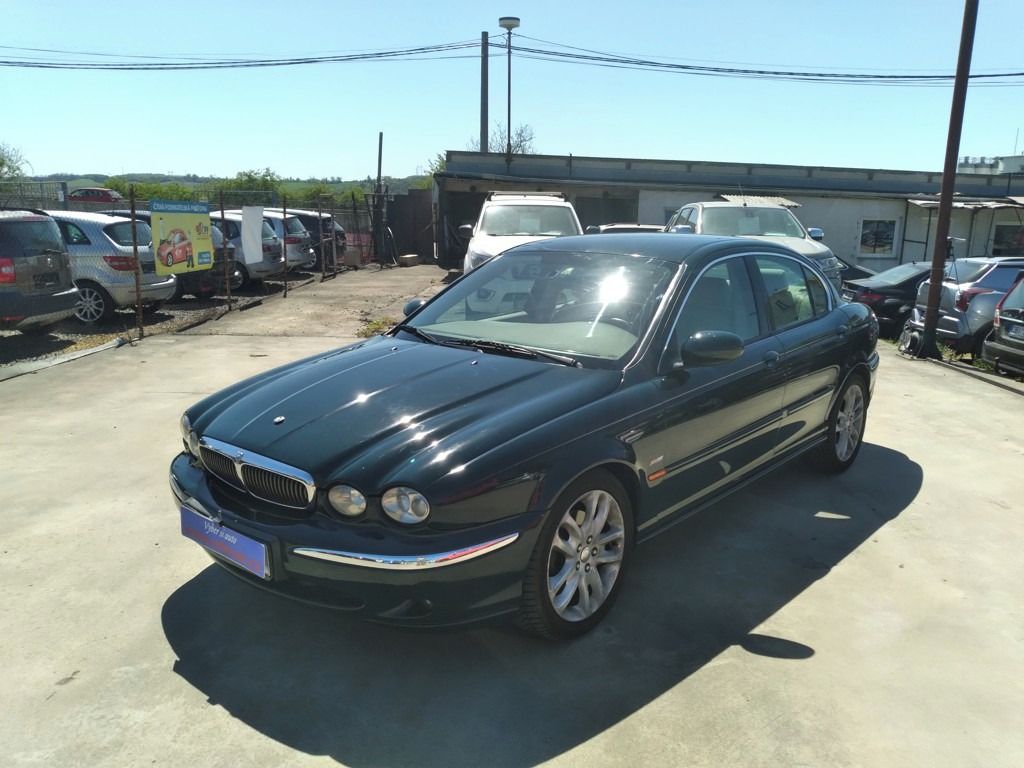Jaguar X-Type, 2.5 V6 4x4 - fotka 3
