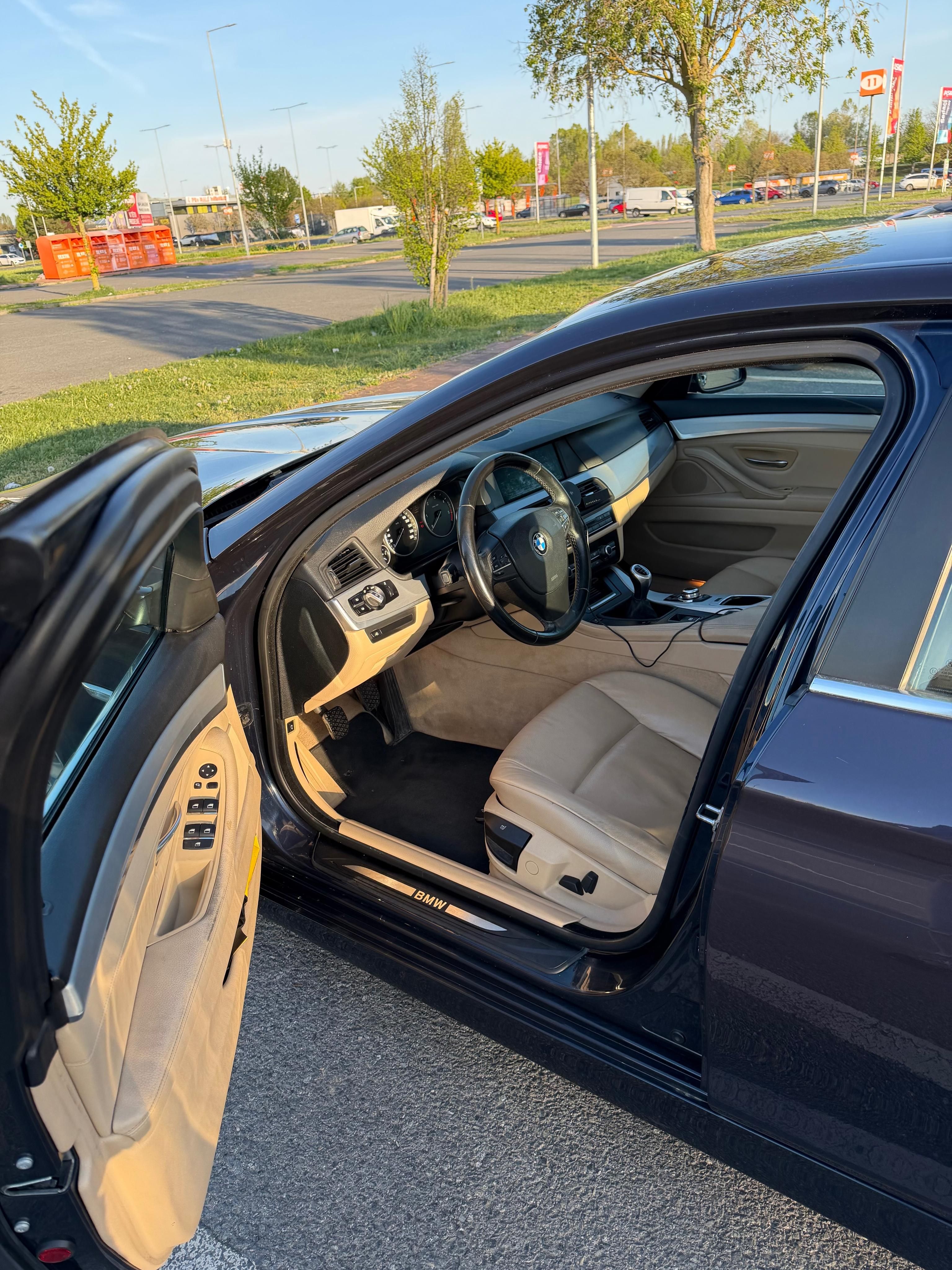 BMW Řada 5, 2.0 - fotka 4