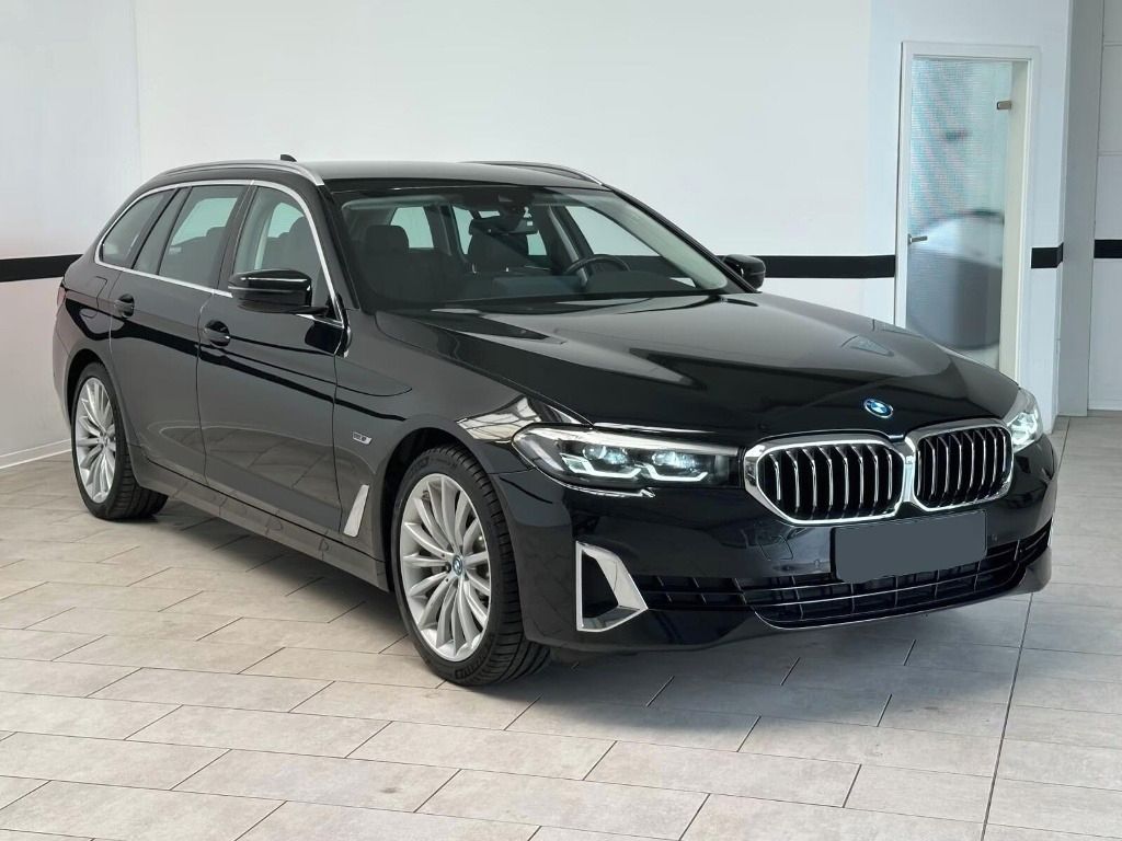 BMW Řada 5, 530 e Touring Aut Luxury Line - fotka 3