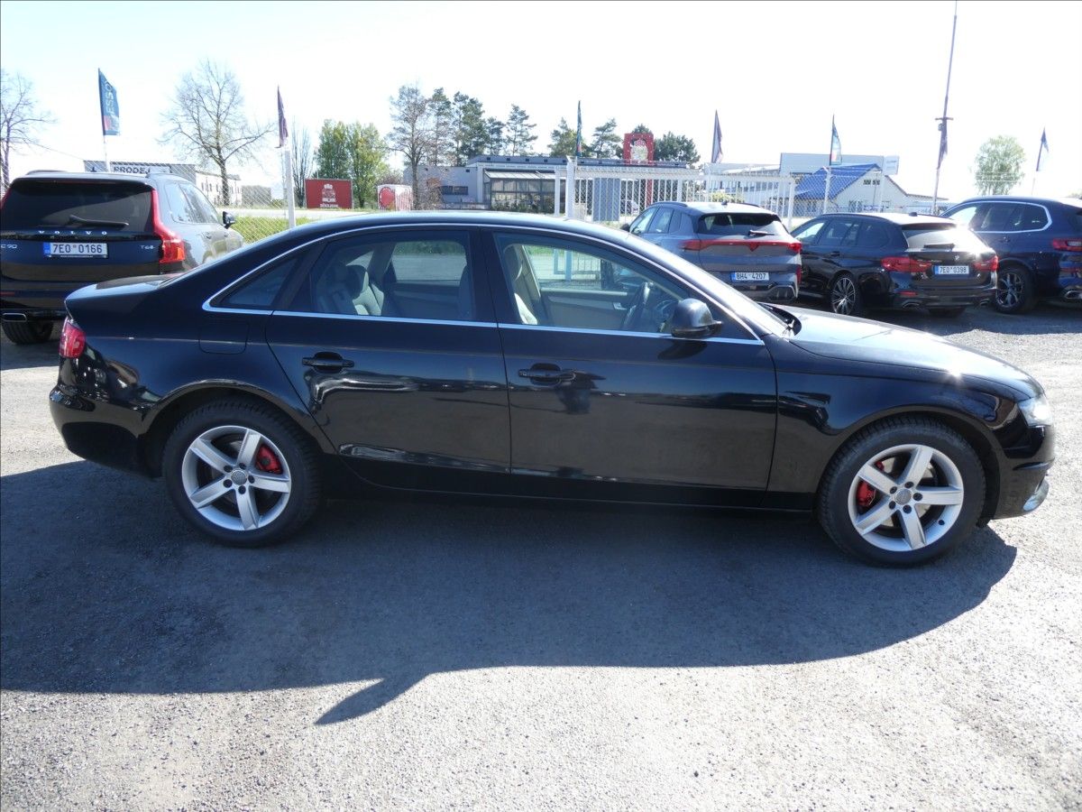 Audi A4, 2,0 TDI 105kW multitronic,xeno - fotka 2
