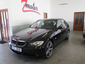 BMW Řada 3, 318i,klima,senzory,navi
