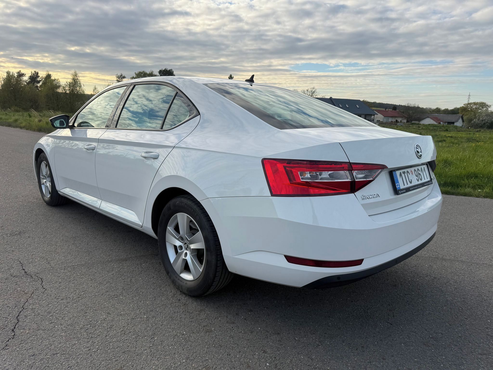 Škoda Superb, 2,0 TDI 110 kW - fotka 3