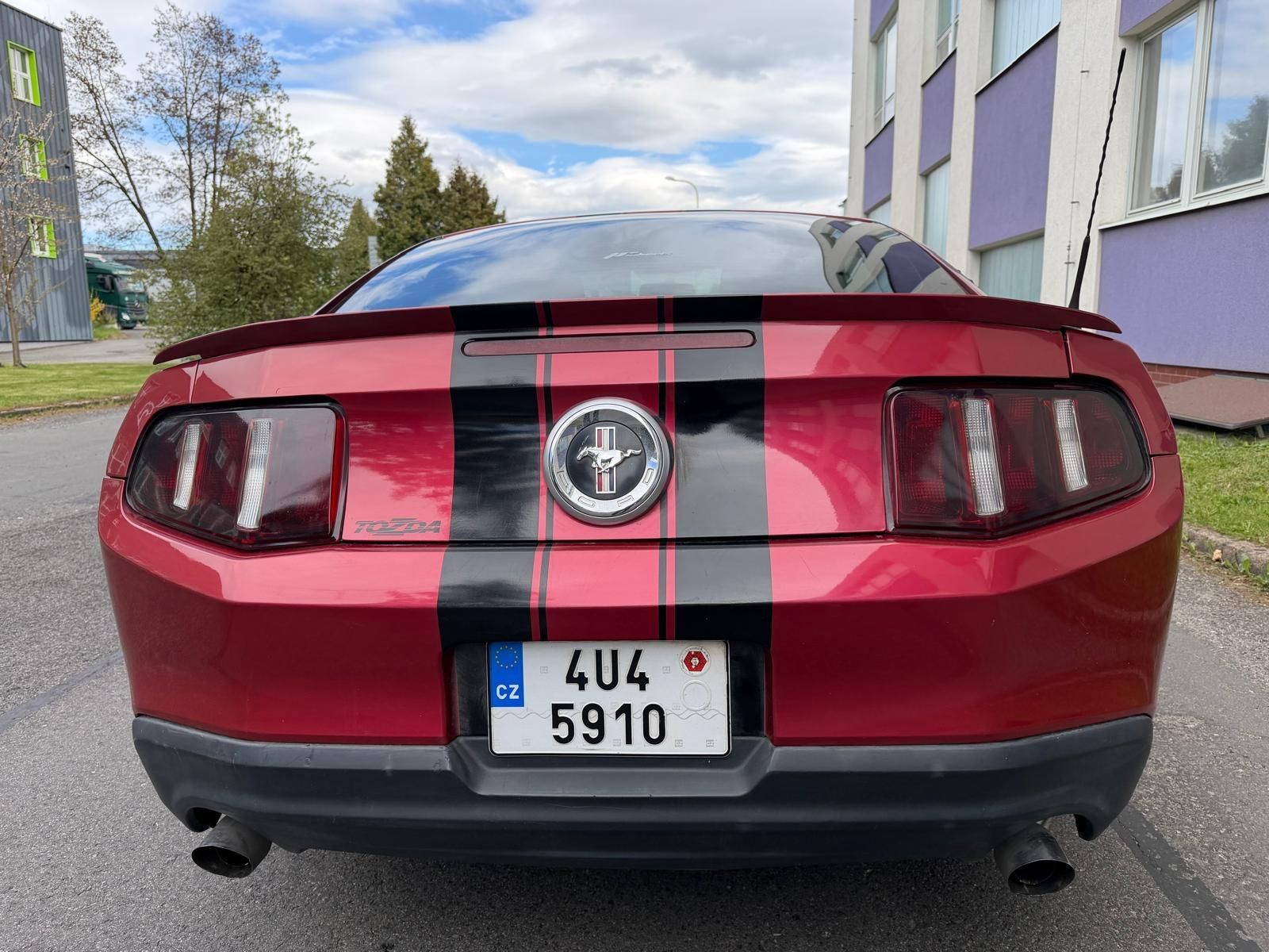 Ford Mustang, 3,6 V6 - fotka 4