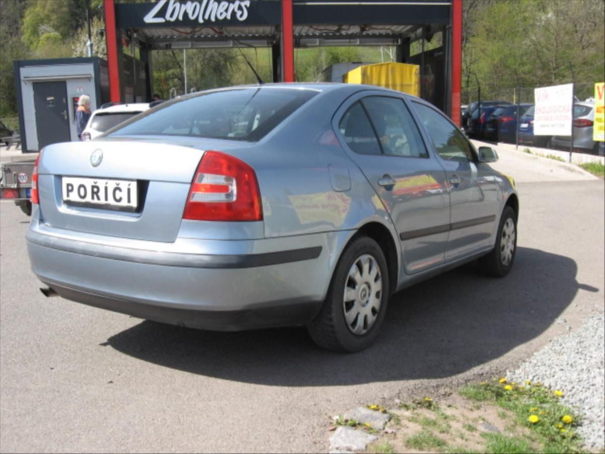 Škoda Octavia, 1,6 i - fotka 6