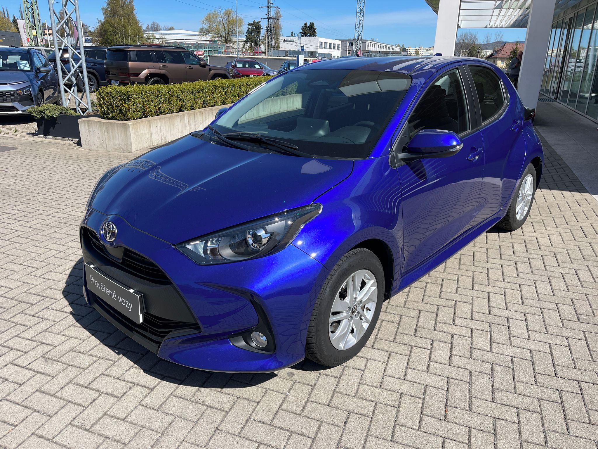 Toyota Yaris, 1.5 Hybrid e-CVT Comfort - fotka 2