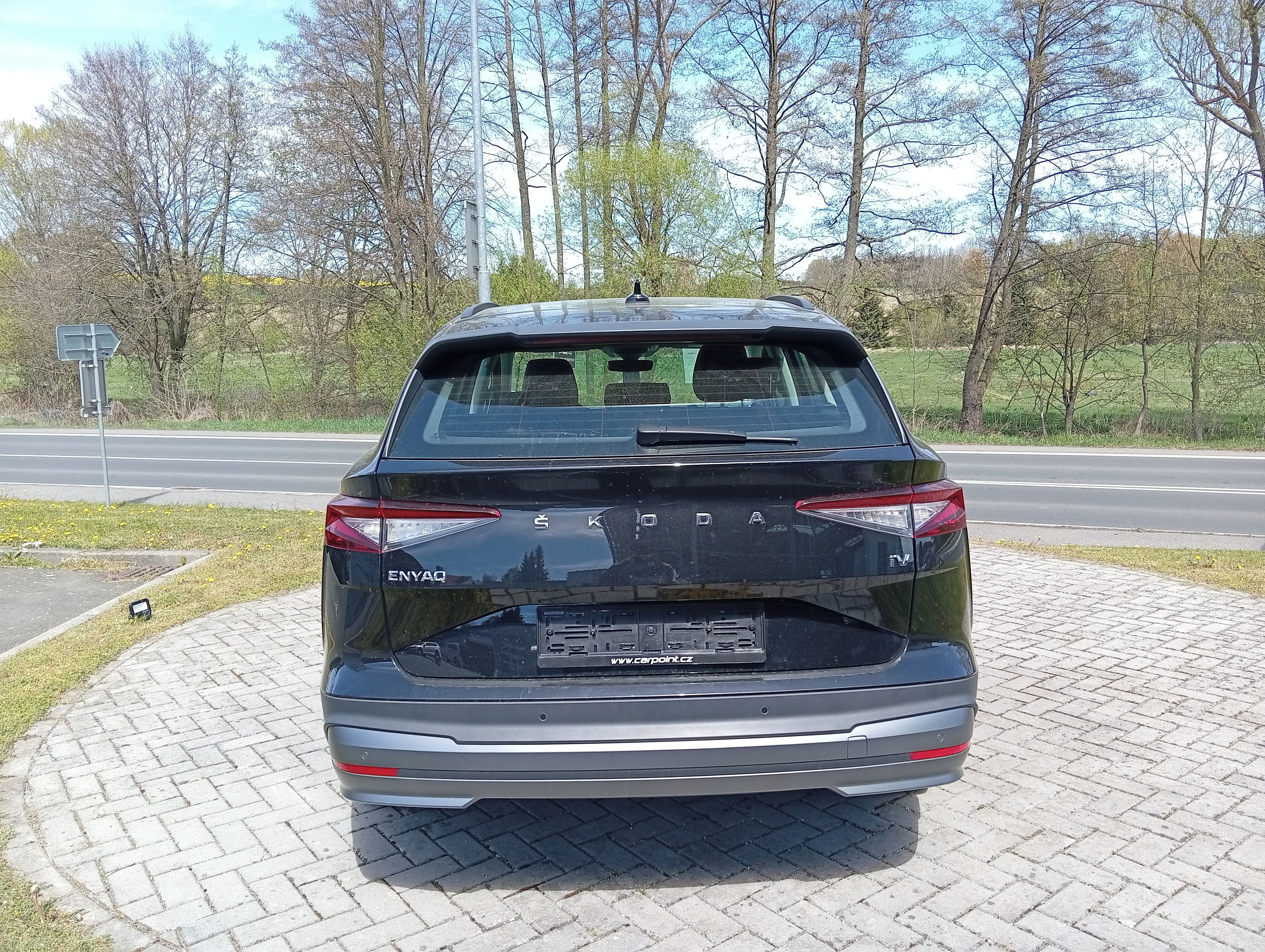 Škoda Enyaq iV, 109 KW,55 kwh - fotka 5