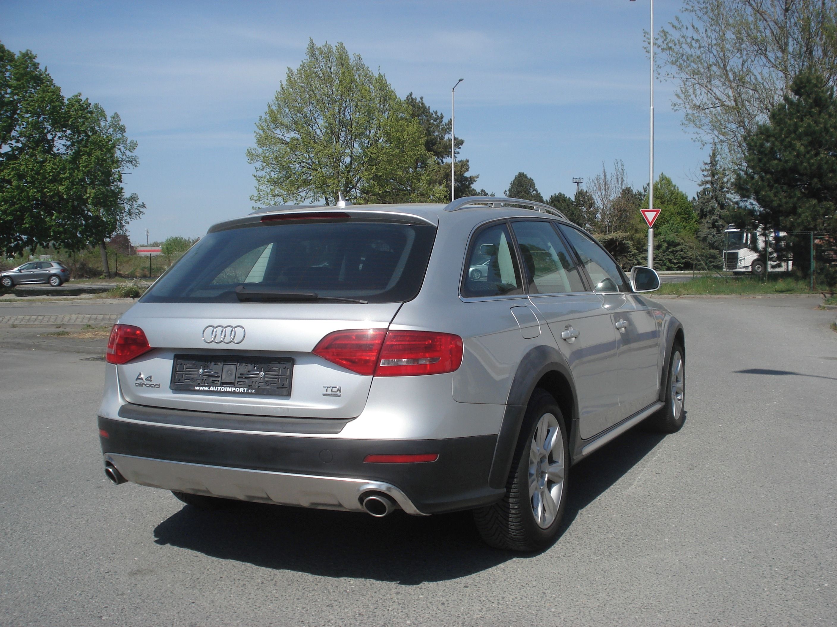 Audi A4 allroad, 3.0 TDi PANORAMA NAVI - fotka 5